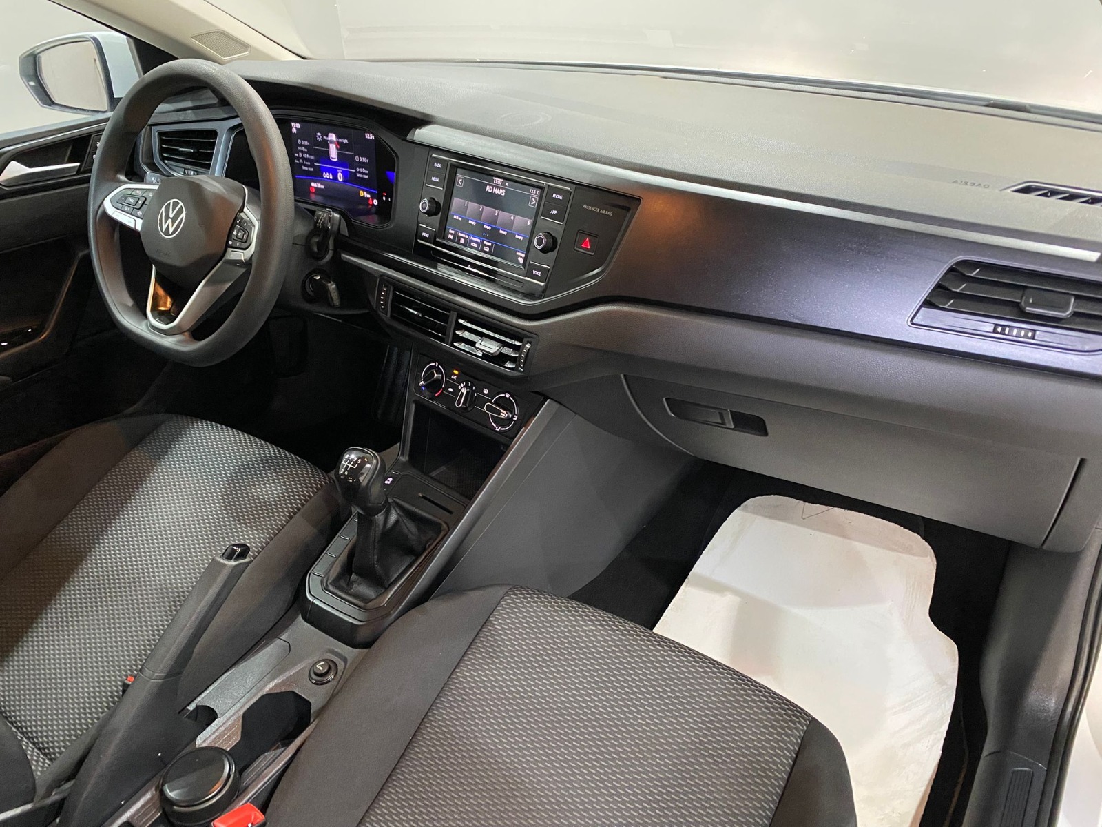 2022 Benzin Manuel Volkswagen Polo Beyaz Gürel Tasarım Aksesuar Otomotiv San. Tic. Ltd. Şti.