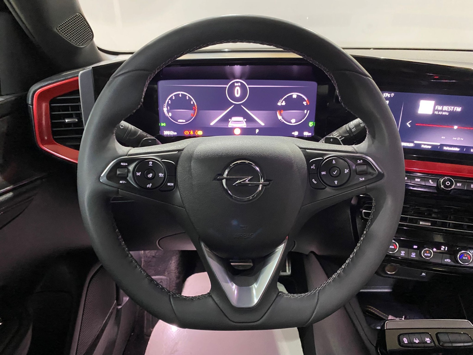 2024 Benzin Otomatik Opel Mokka Siyah Gürel Tasarım Aksesuar Otomotiv San. Tic. Ltd. Şti.
