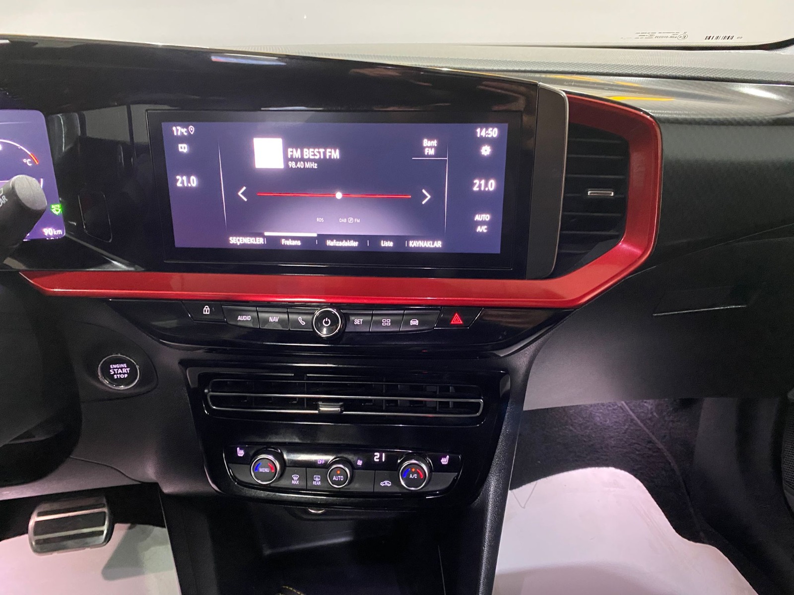 2024 Benzin Otomatik Opel Mokka Siyah Gürel Tasarım Aksesuar Otomotiv San. Tic. Ltd. Şti.