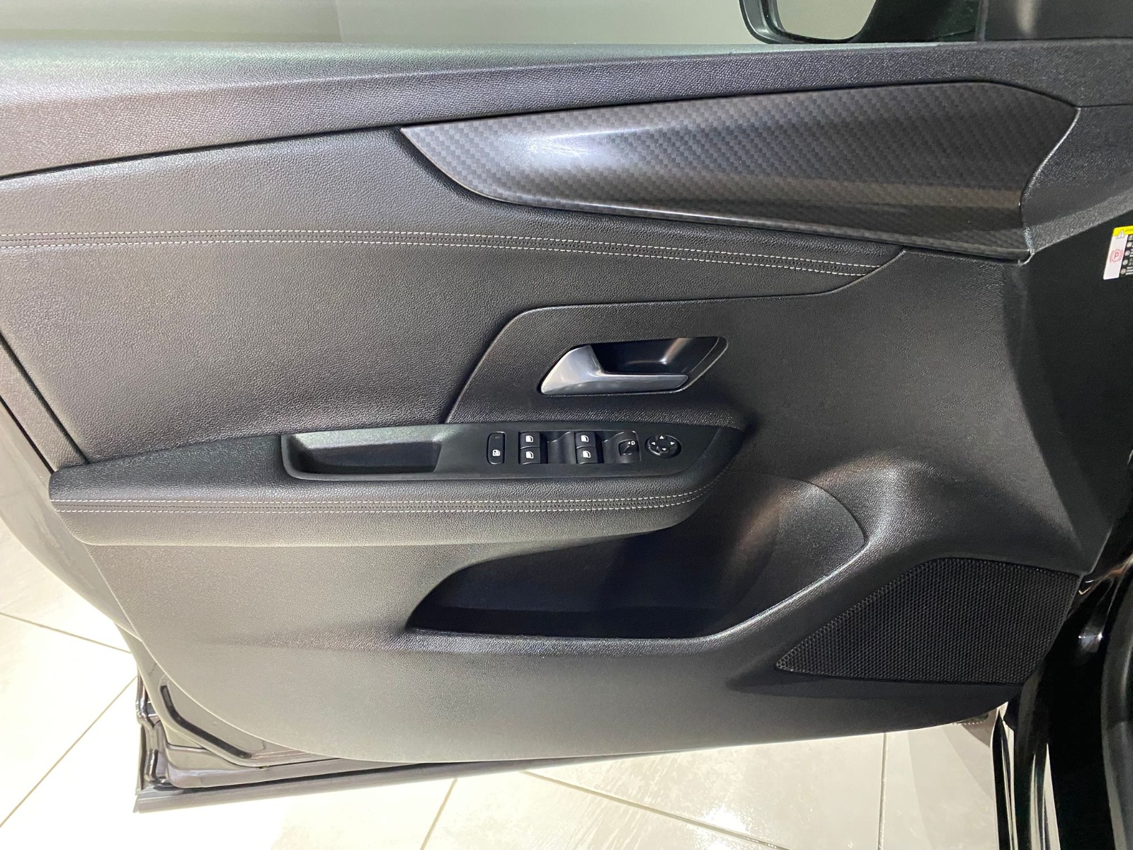 2024 Benzin Otomatik Opel Mokka Siyah Gürel Tasarım Aksesuar Otomotiv San. Tic. Ltd. Şti.