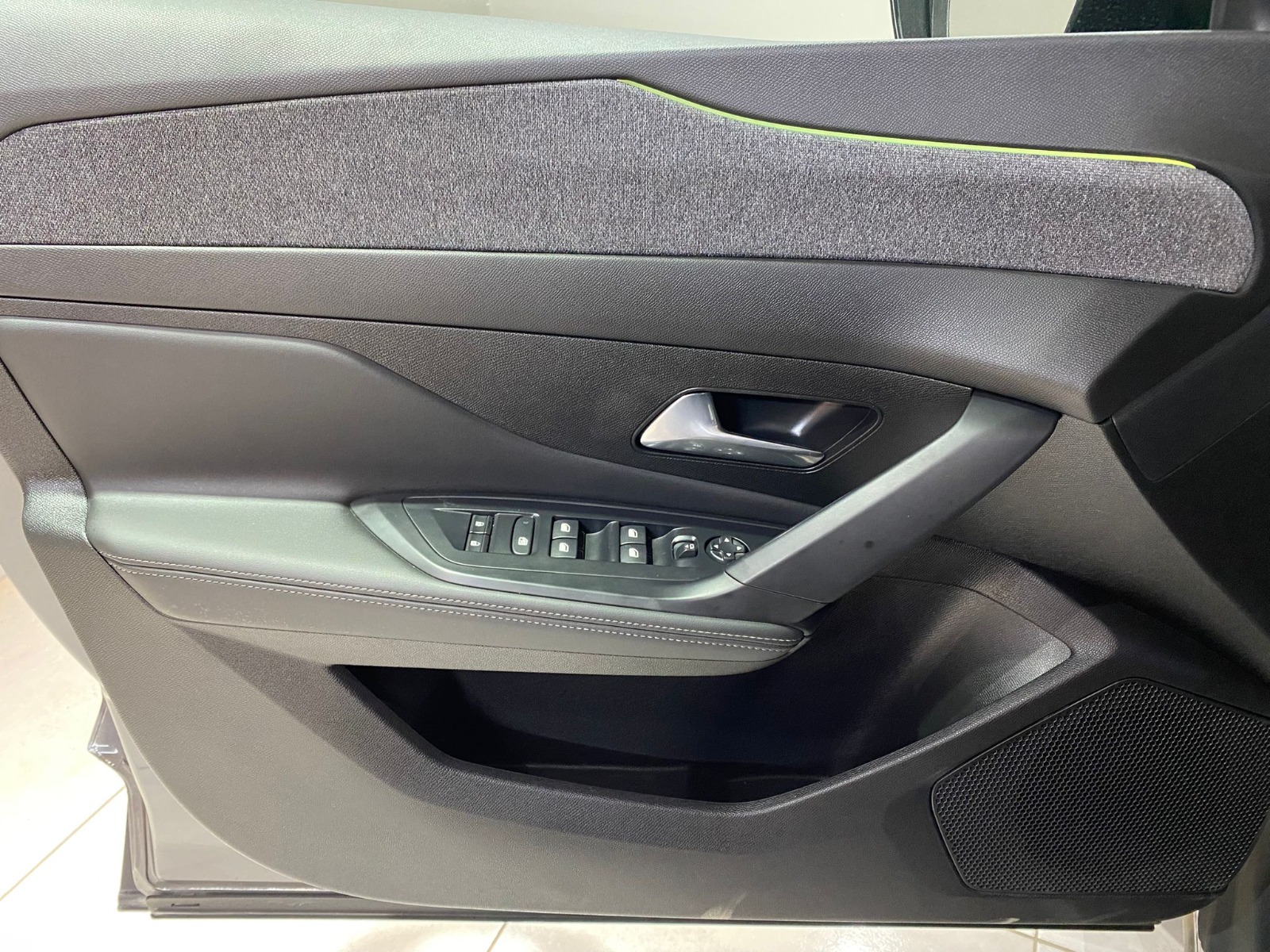 2023 Benzin Otomatik Peugeot 408 Gri Gürel Tasarım Aksesuar Otomotiv San. Tic. Ltd. Şti.