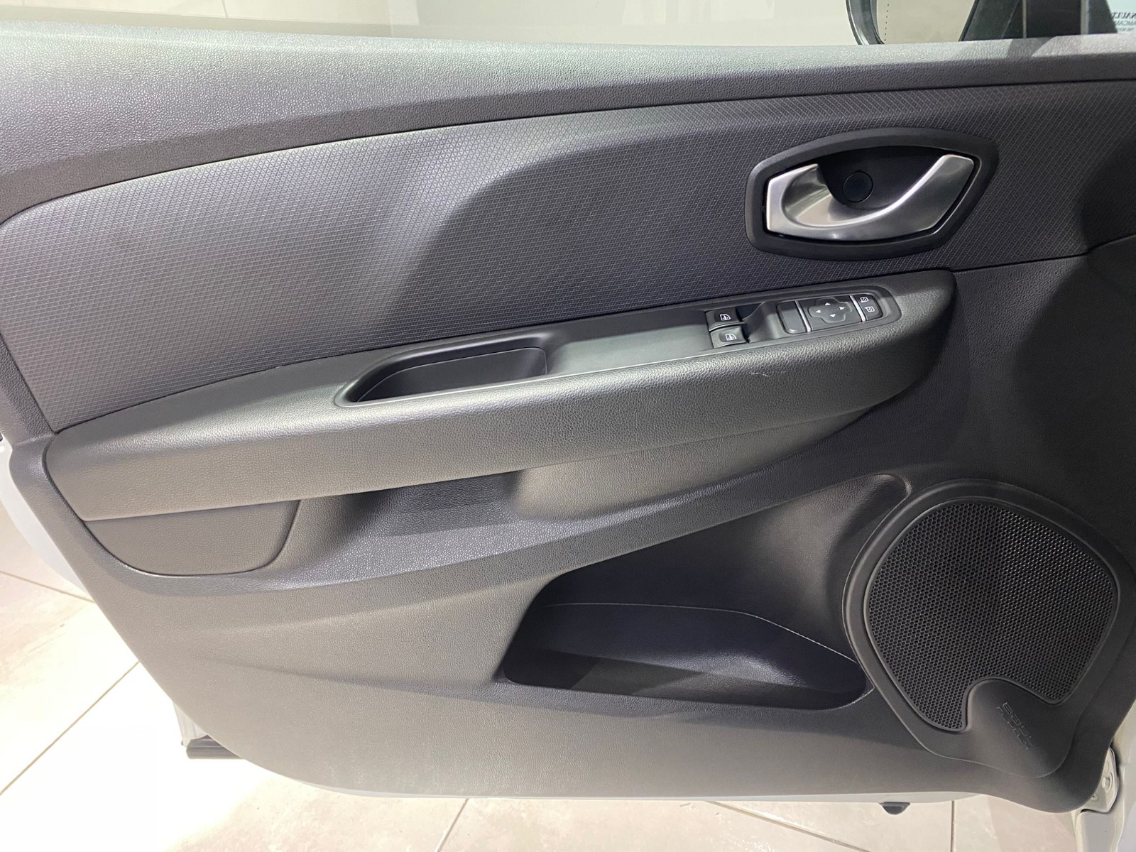 2020 Benzin Manuel Renault Clio Beyaz Gürel Tasarım Aksesuar Otomotiv San. Tic. Ltd. Şti.