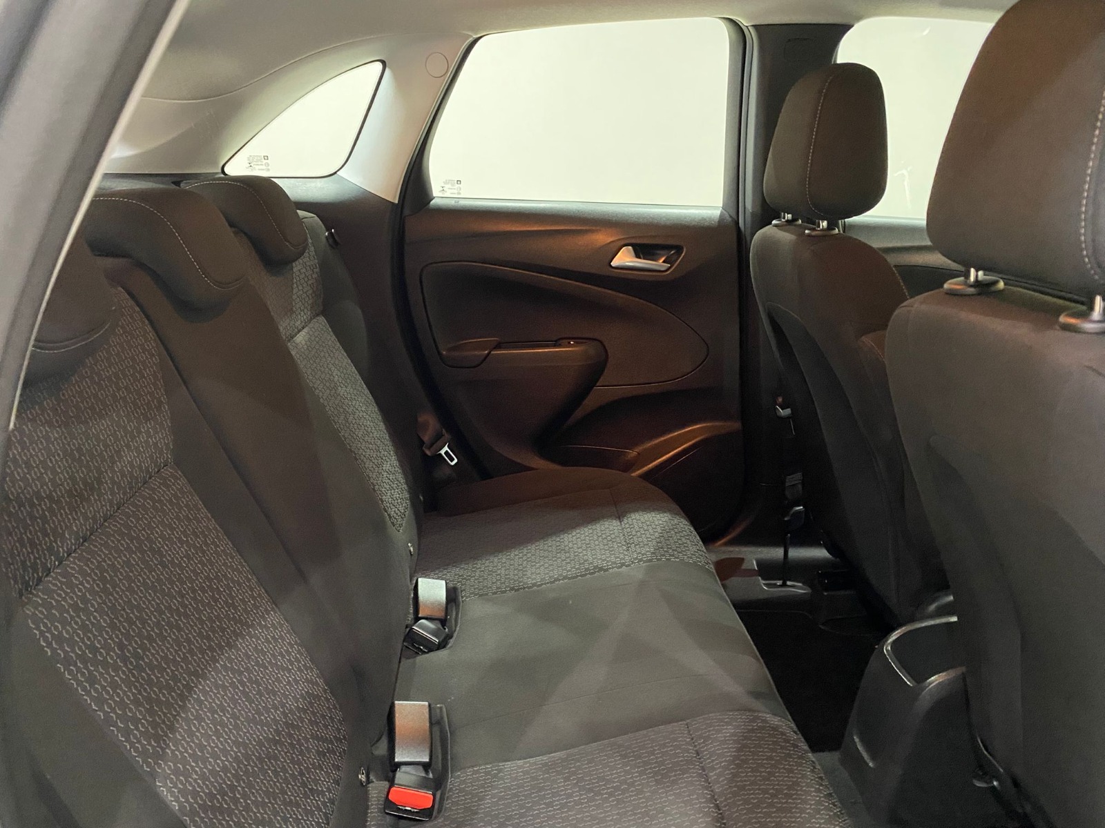 2022 Benzin Manuel Opel Crossland Gümüş Gri Gürel Tasarım Aksesuar Otomotiv San. Tic. Ltd. Şti.