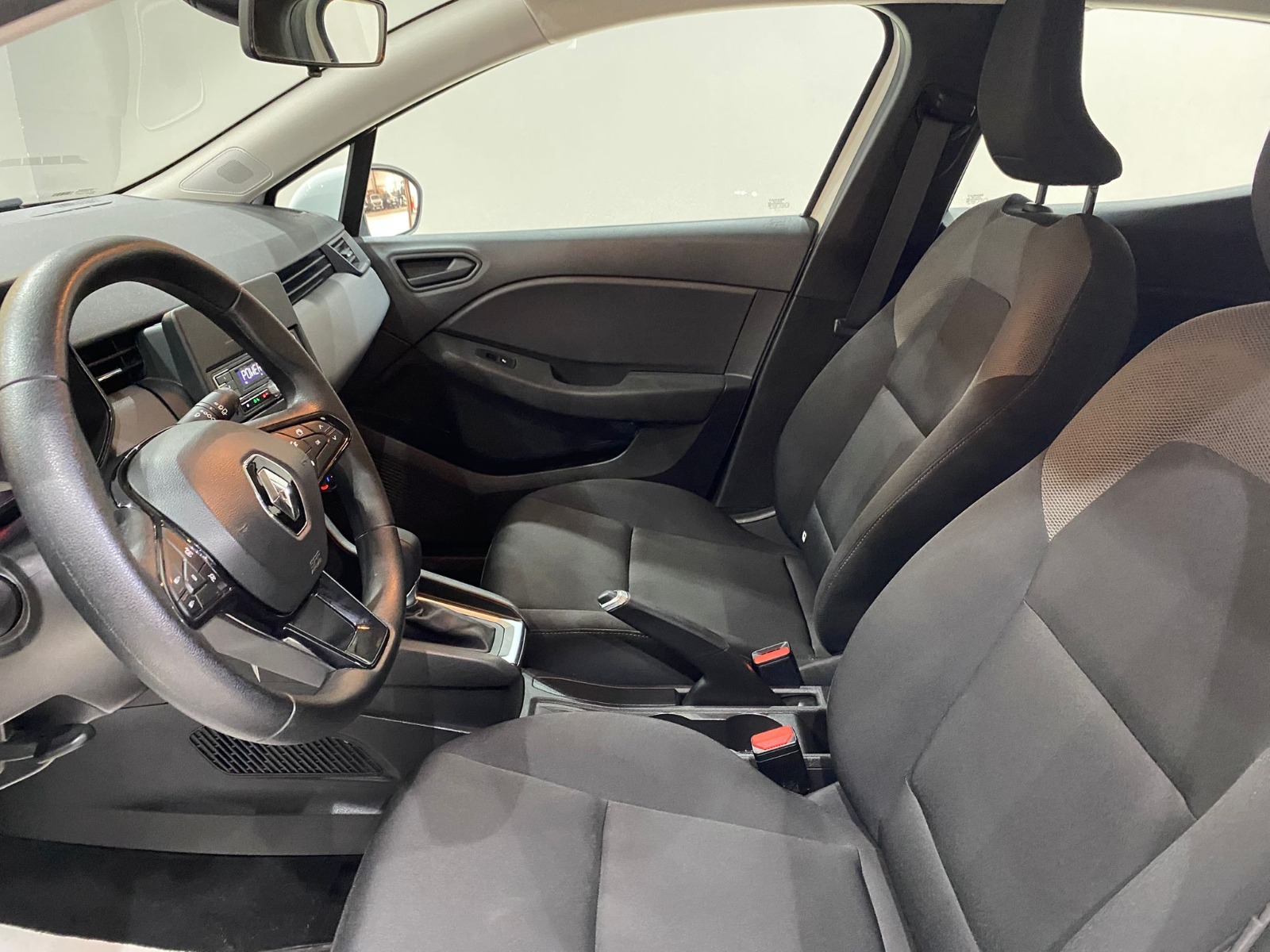 2022 Benzin Otomatik Renault Clio Beyaz Gürel Tasarım Aksesuar Otomotiv San. Tic. Ltd. Şti.