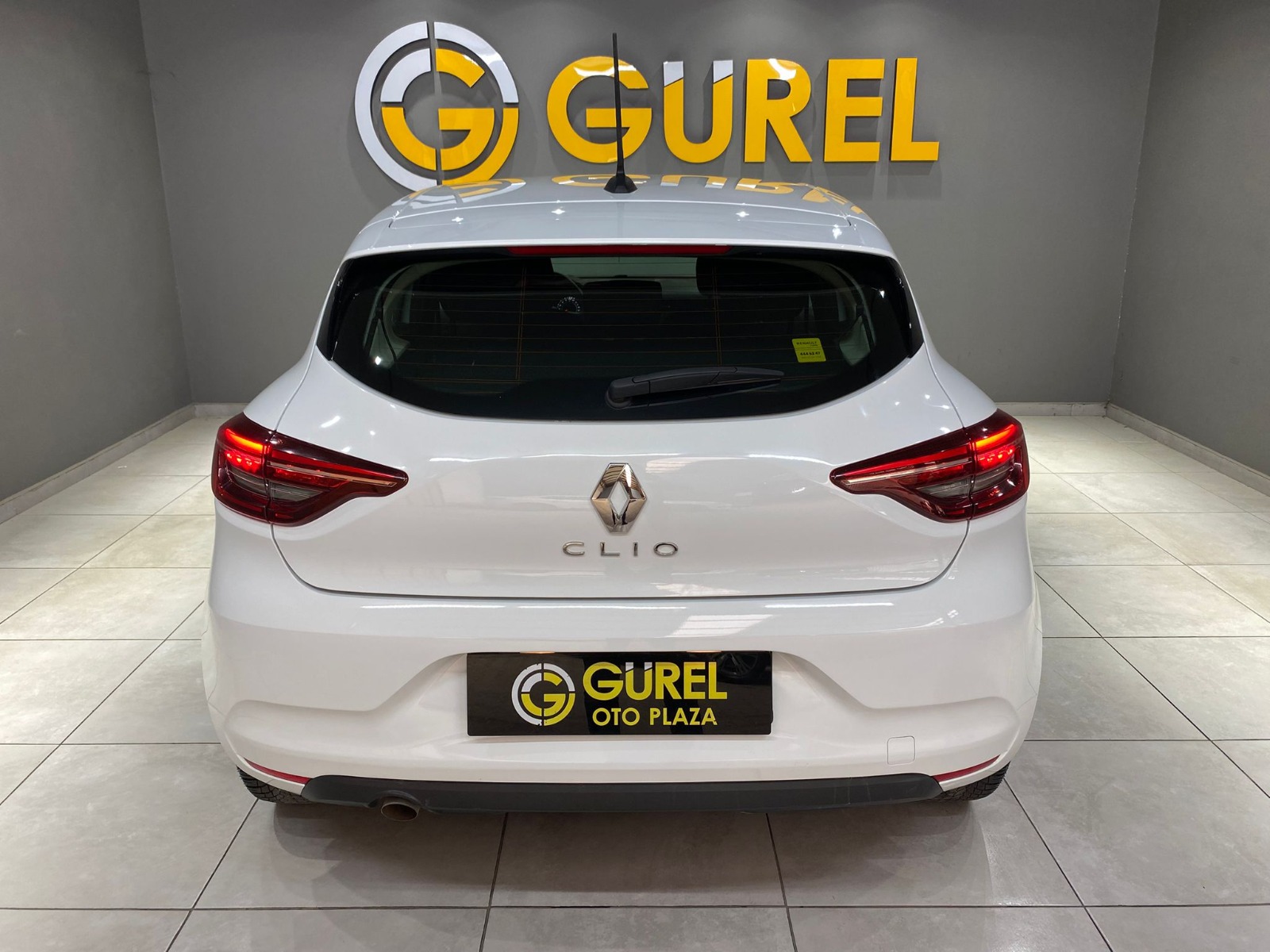2022 Benzin Otomatik Renault Clio Beyaz Gürel Tasarım Aksesuar Otomotiv San. Tic. Ltd. Şti.