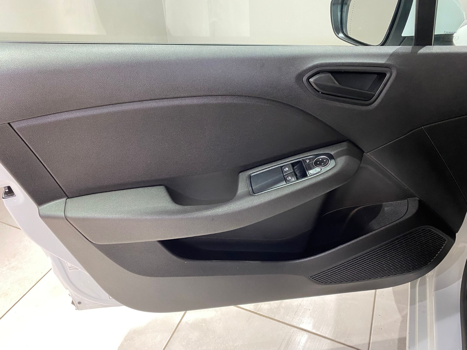 2022 Benzin Otomatik Renault Clio Beyaz Gürel Tasarım Aksesuar Otomotiv San. Tic. Ltd. Şti.