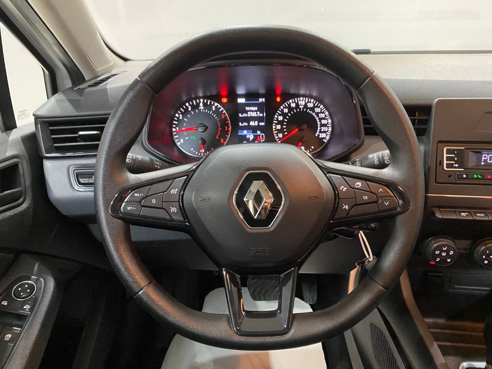 2022 Benzin Otomatik Renault Clio Beyaz Gürel Tasarım Aksesuar Otomotiv San. Tic. Ltd. Şti.