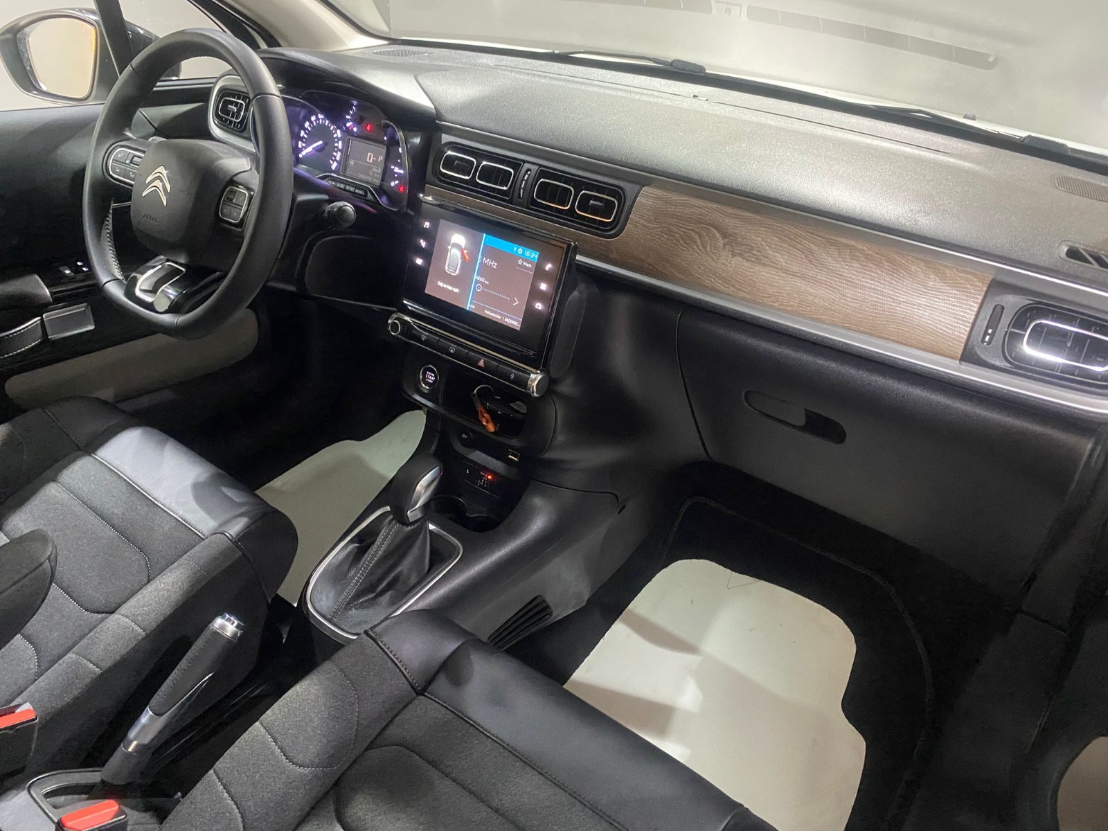 2024 Benzin Otomatik Citroen C3 Beyaz Gürel Tasarım Aksesuar Otomotiv San. Tic. Ltd. Şti.