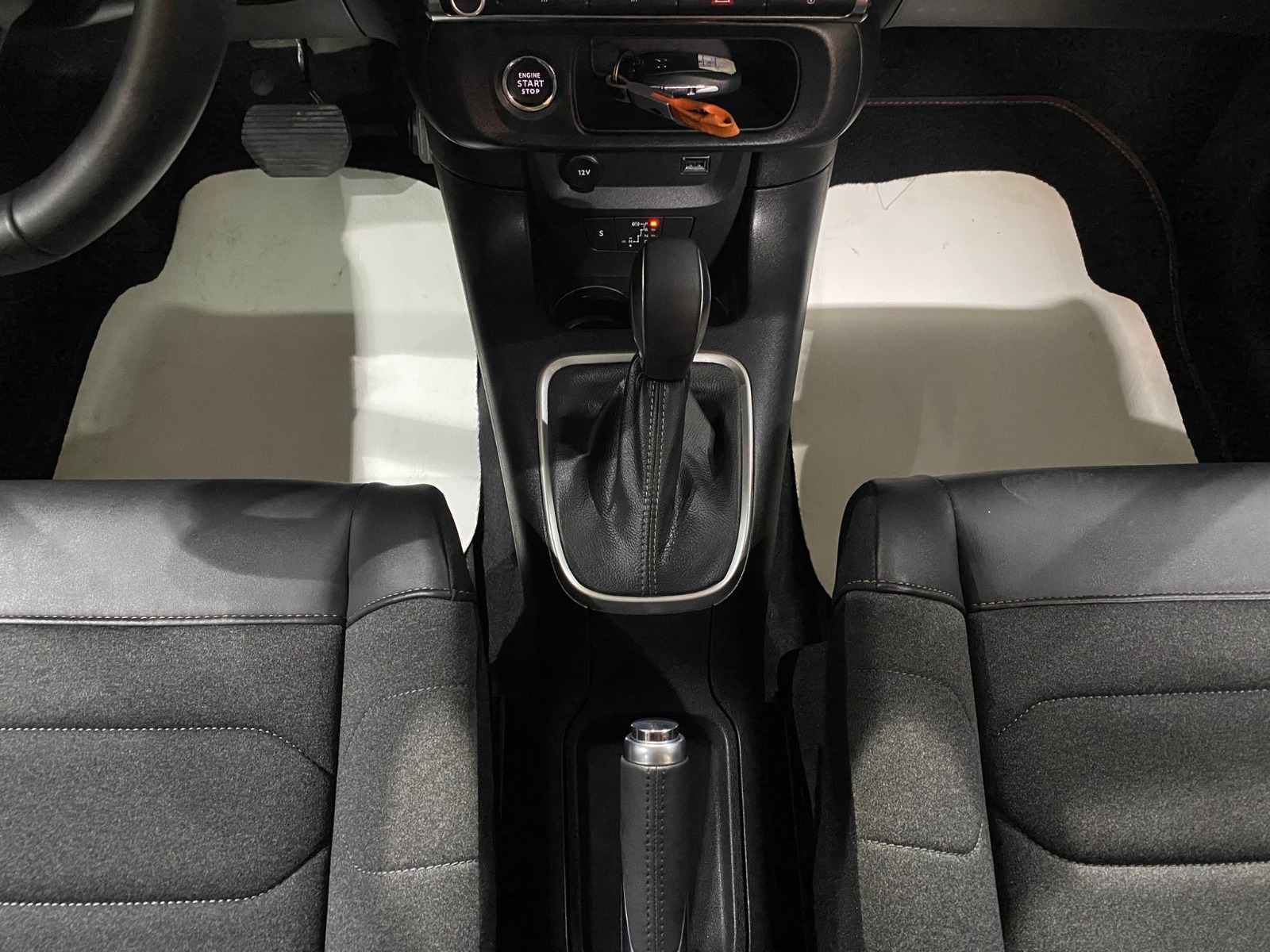 2024 Benzin Otomatik Citroen C3 Beyaz Gürel Tasarım Aksesuar Otomotiv San. Tic. Ltd. Şti.