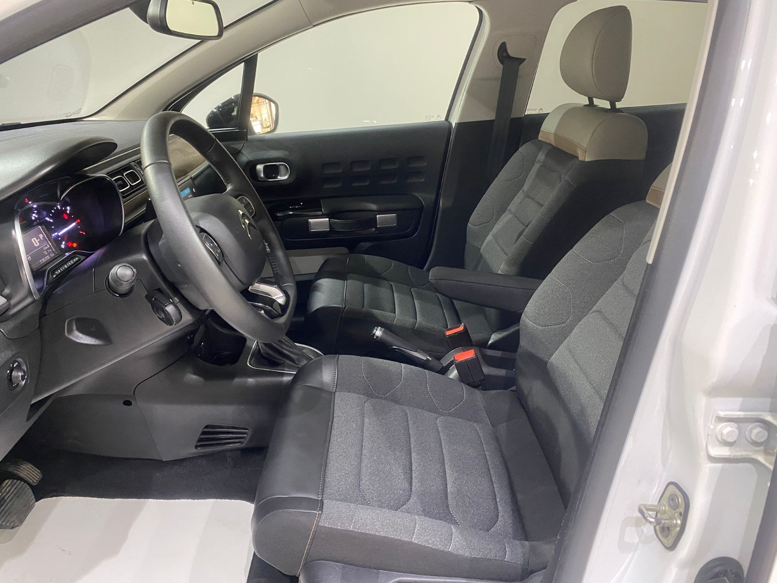 2024 Benzin Otomatik Citroen C3 Beyaz Gürel Tasarım Aksesuar Otomotiv San. Tic. Ltd. Şti.