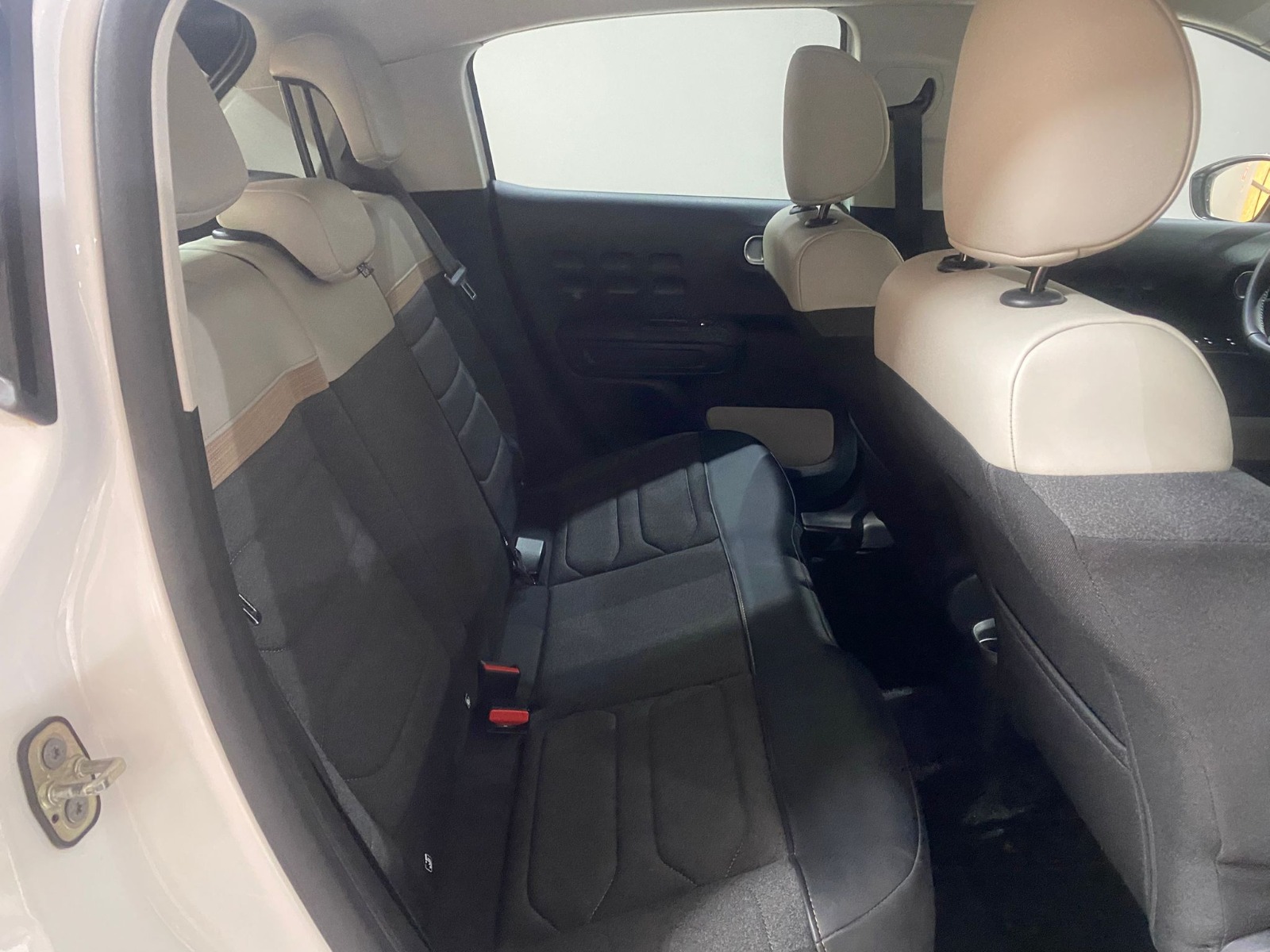 2024 Benzin Otomatik Citroen C3 Beyaz Gürel Tasarım Aksesuar Otomotiv San. Tic. Ltd. Şti.