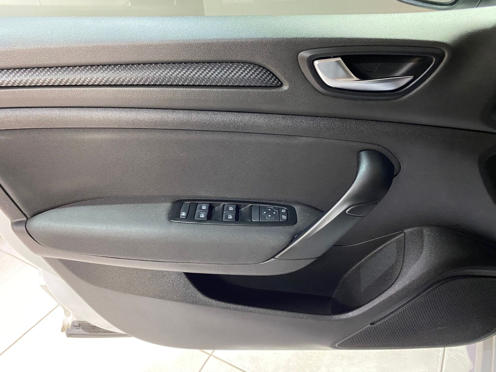 2021 Benzin Otomatik Renault Megane Beyaz Gürel Tasarım Aksesuar Otomotiv San. Tic. Ltd. Şti.