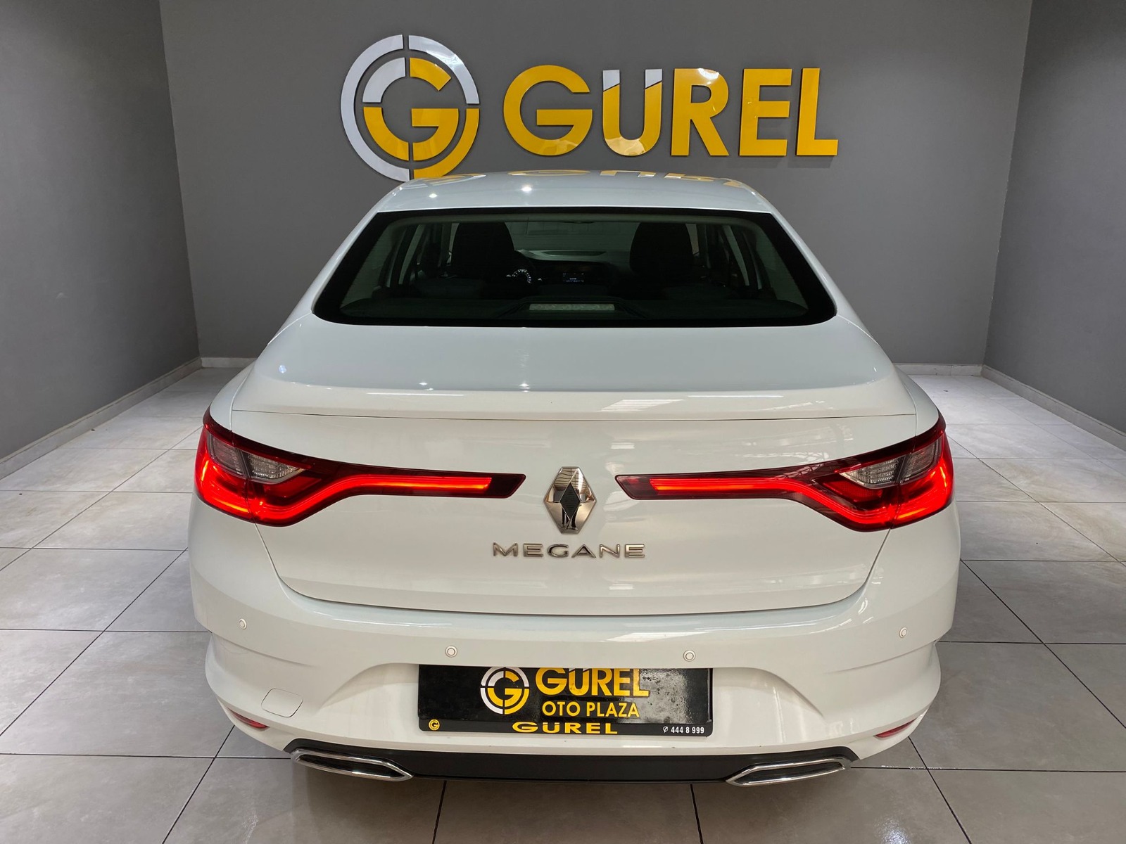 2021 Benzin Otomatik Renault Megane Beyaz Gürel Tasarım Aksesuar Otomotiv San. Tic. Ltd. Şti.