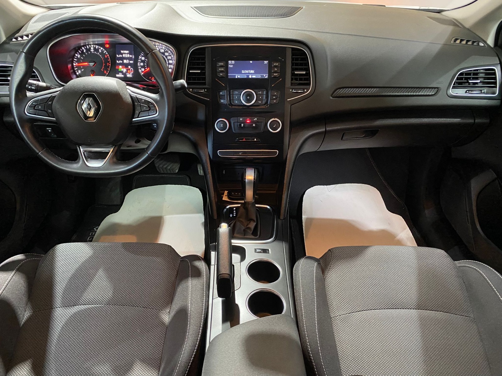 2021 Benzin Otomatik Renault Megane Beyaz Gürel Tasarım Aksesuar Otomotiv San. Tic. Ltd. Şti.
