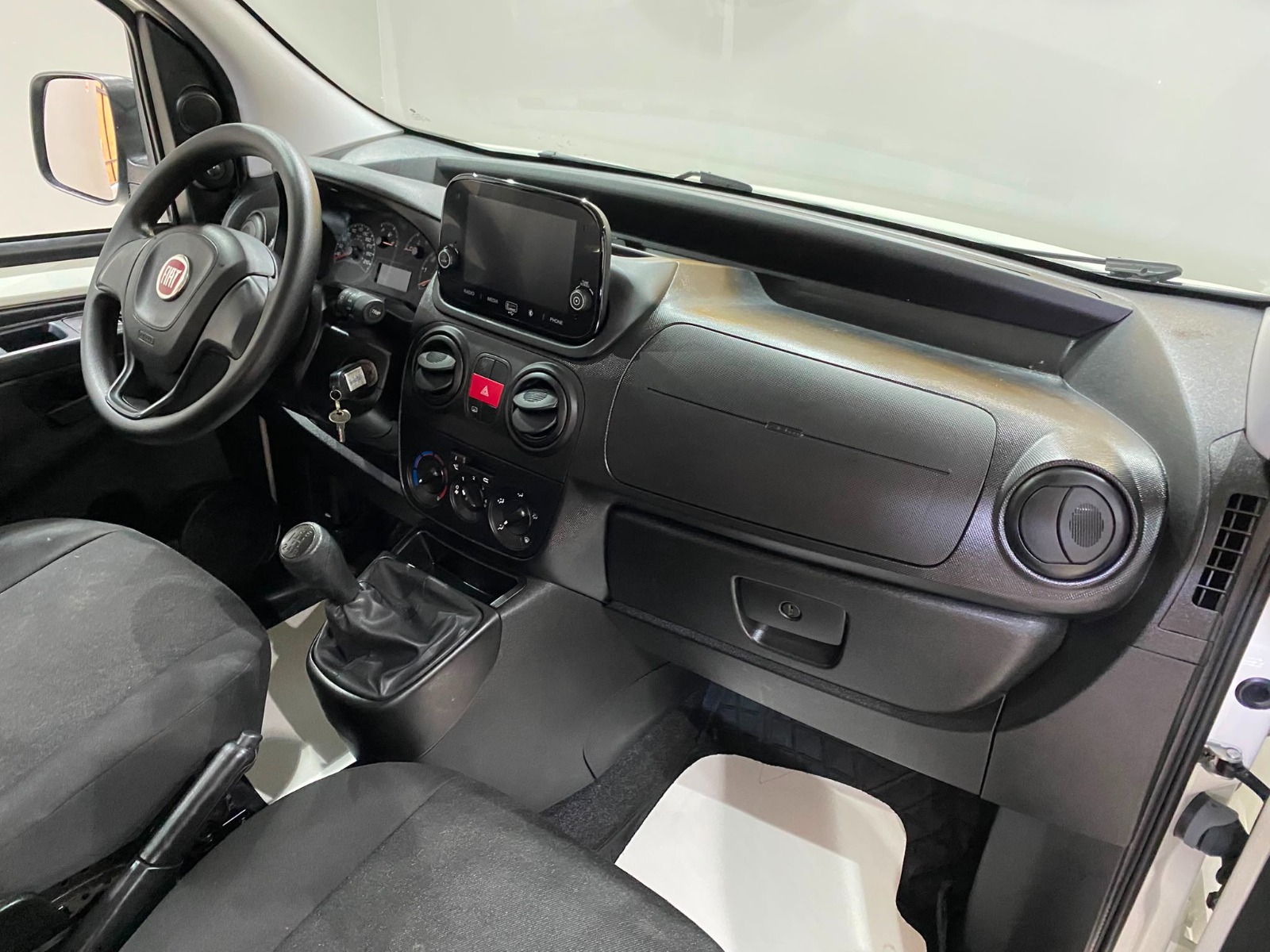 2024 Dizel Manuel Fiat Fiorino Combi Beyaz Gürel Tasarım Aksesuar Otomotiv San. Tic. Ltd. Şti.