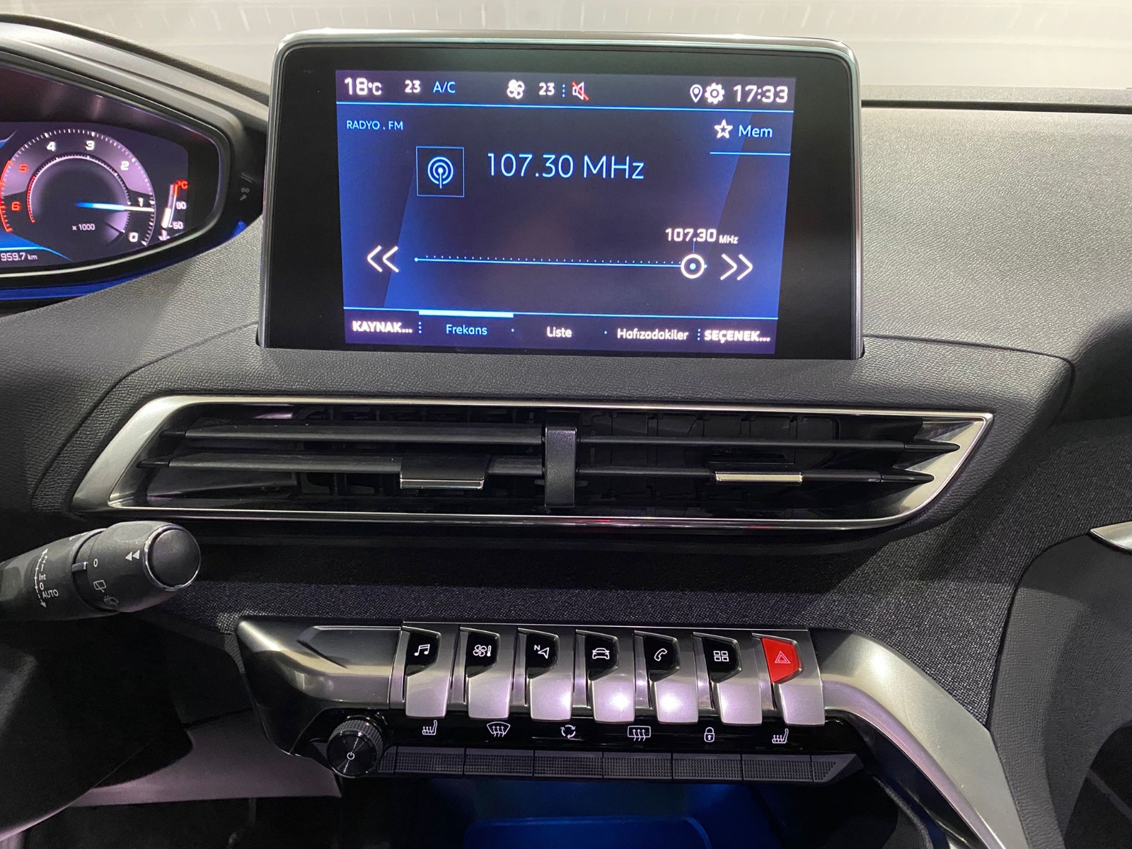 2022 Dizel Otomatik Peugeot 3008 Siyah Gürel Tasarım Aksesuar Otomotiv San. Tic. Ltd. Şti.