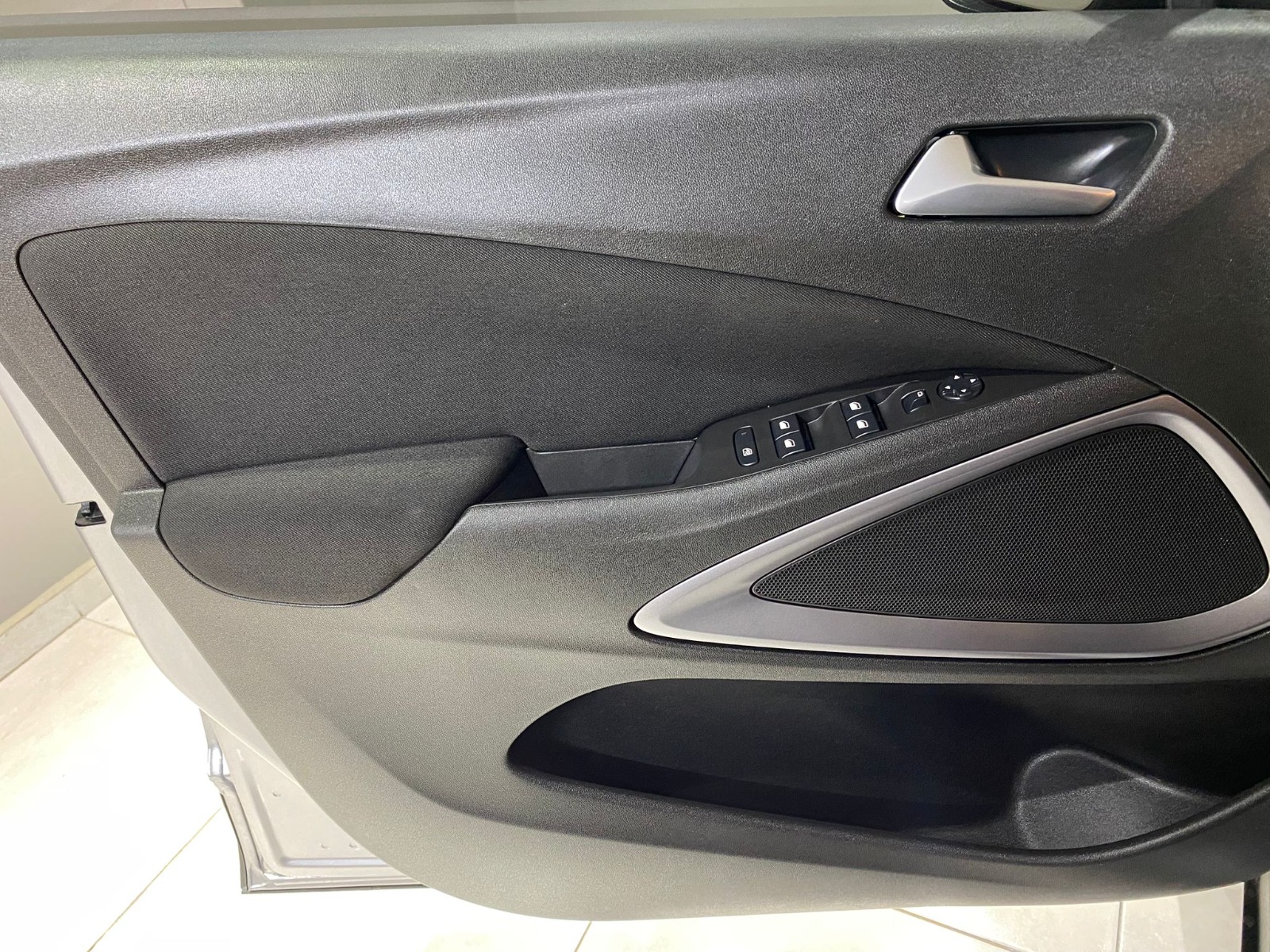 2022 Benzin Otomatik Opel Crossland Gri Gürel Tasarım Aksesuar Otomotiv San. Tic. Ltd. Şti.