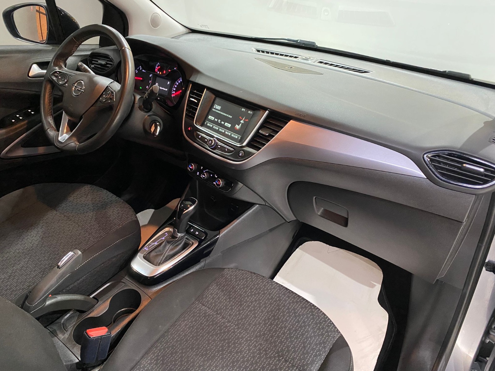 2022 Benzin Otomatik Opel Crossland Gri Gürel Tasarım Aksesuar Otomotiv San. Tic. Ltd. Şti.