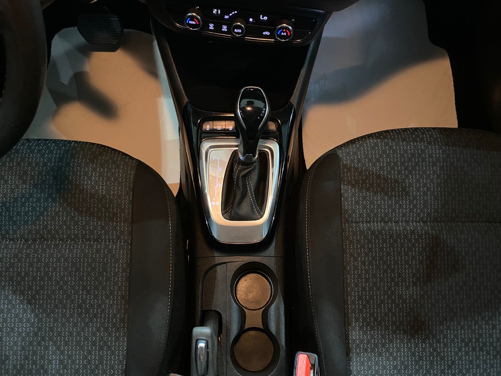 2022 Benzin Otomatik Opel Crossland Gri Gürel Tasarım Aksesuar Otomotiv San. Tic. Ltd. Şti.
