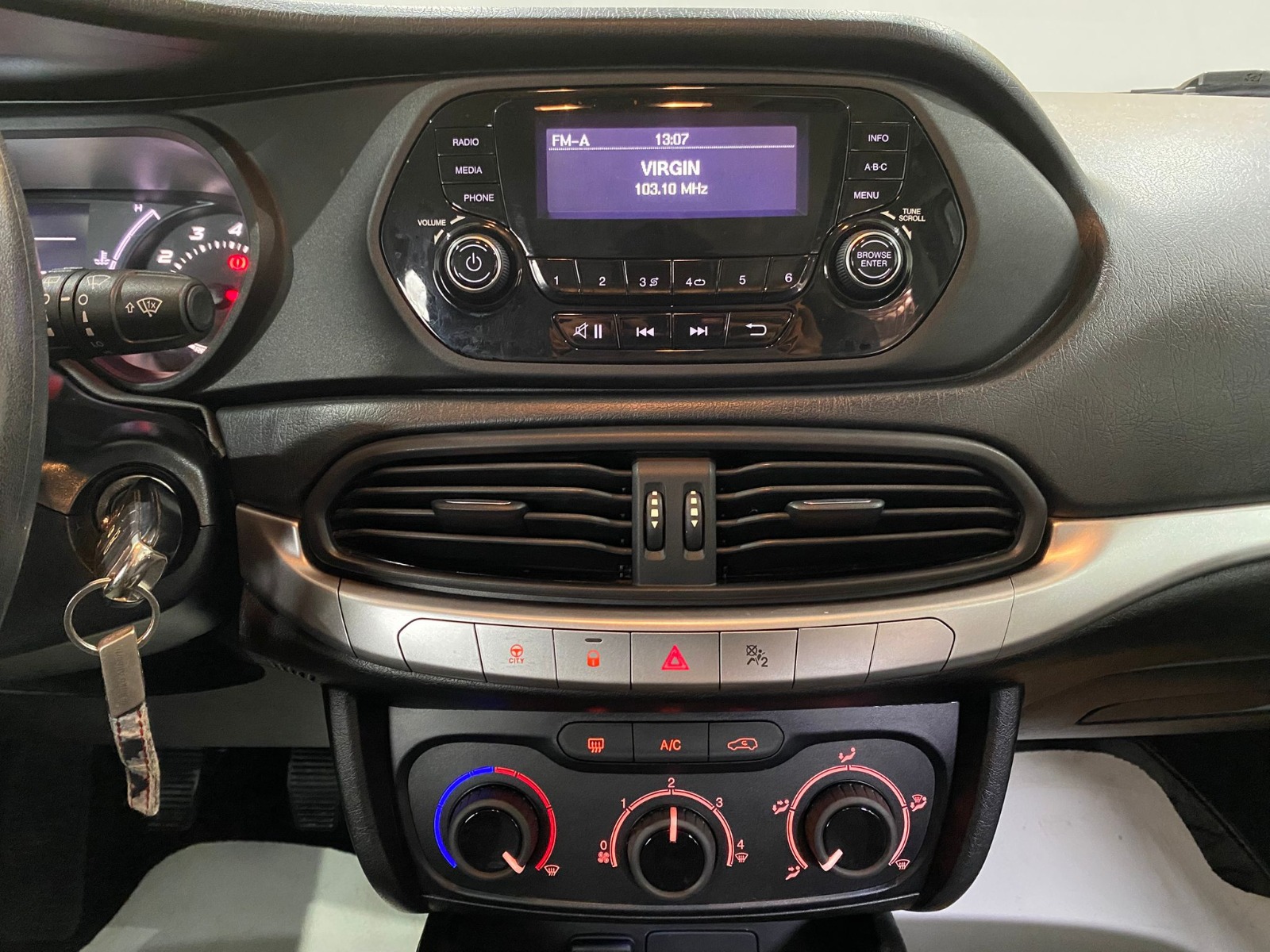 2019 Benzin Manuel Fiat Egea Beyaz Gürel Tasarım Aksesuar Otomotiv San. Tic. Ltd. Şti.