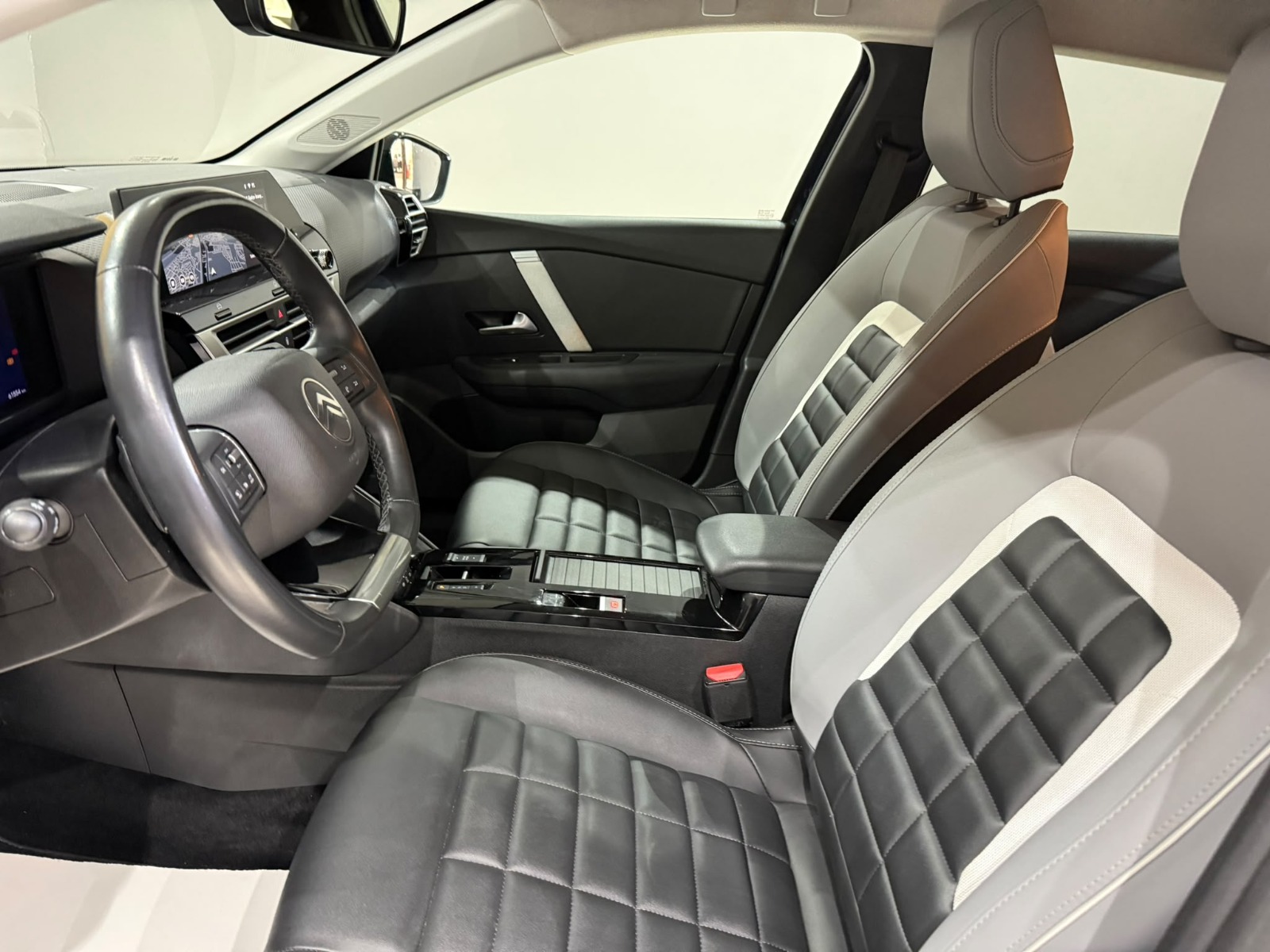 2025 Benzin Otomatik Citroen C4 X Lacivert Gürel Tasarım Aksesuar Otomotiv San. Tic. Ltd. Şti.
