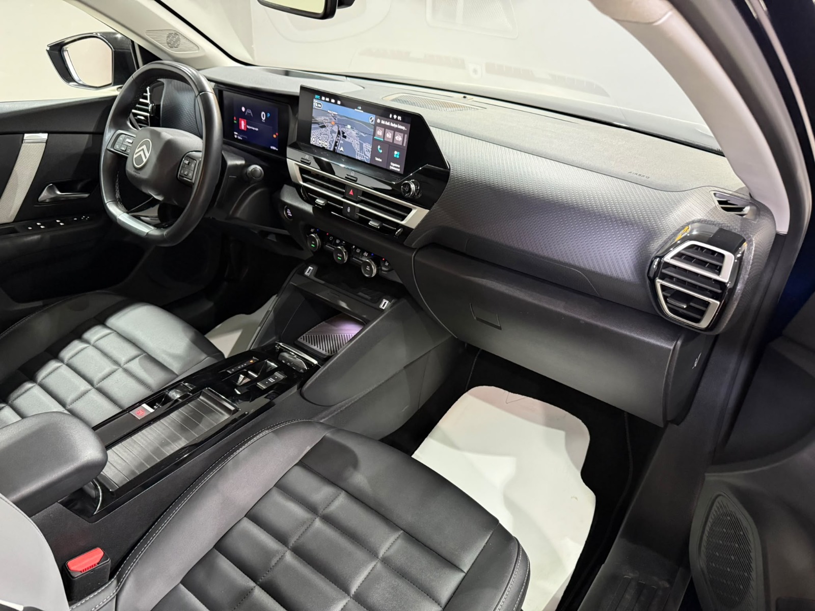 2025 Benzin Otomatik Citroen C4 X Lacivert Gürel Tasarım Aksesuar Otomotiv San. Tic. Ltd. Şti.