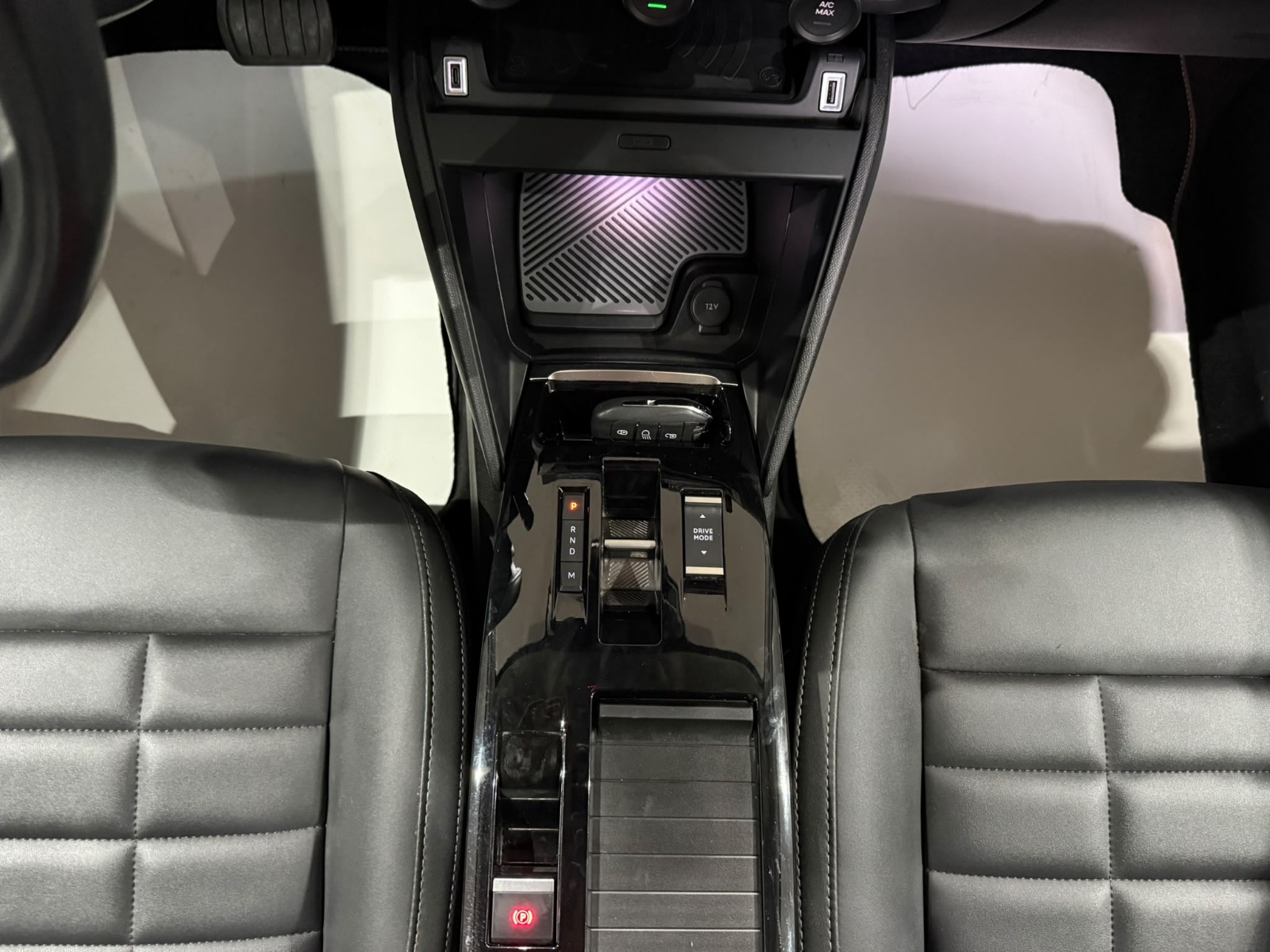 2025 Benzin Otomatik Citroen C4 X Lacivert Gürel Tasarım Aksesuar Otomotiv San. Tic. Ltd. Şti.