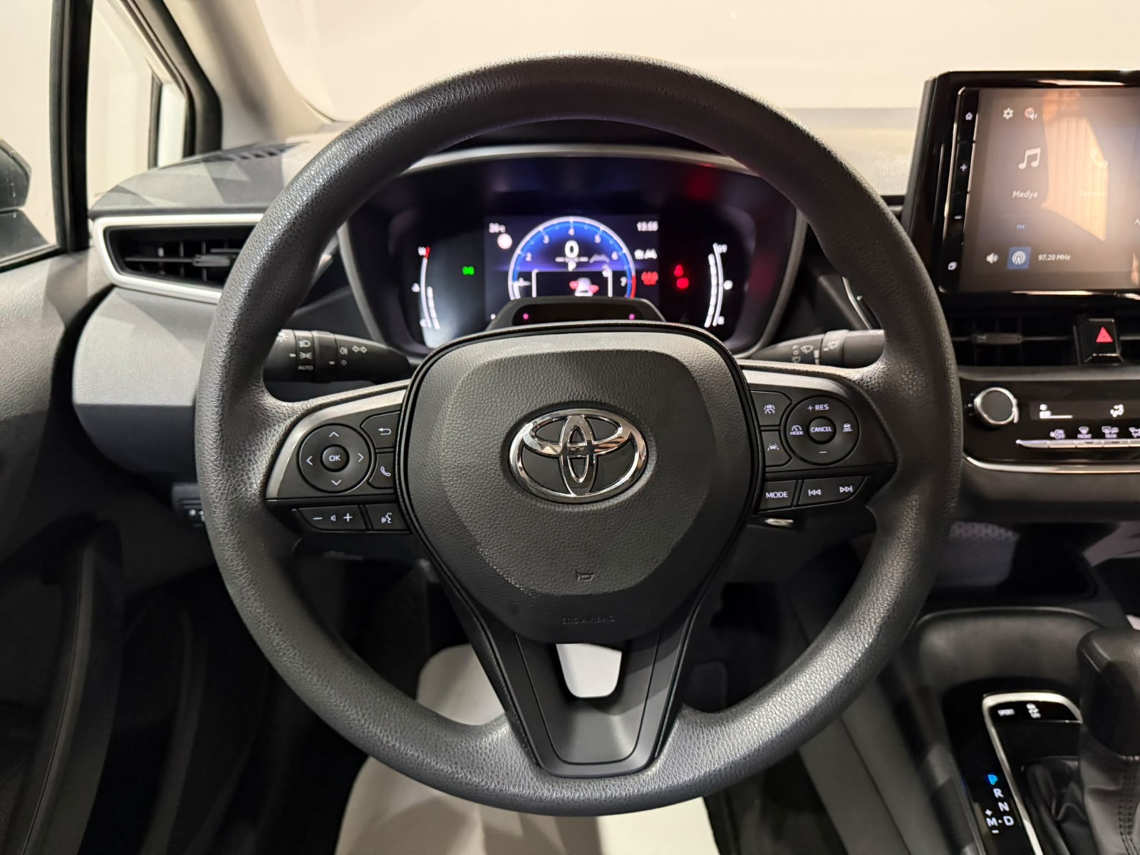 2026 Benzin Otomatik Toyota Corolla Beyaz Gürel Tasarım Aksesuar Otomotiv San. Tic. Ltd. Şti.