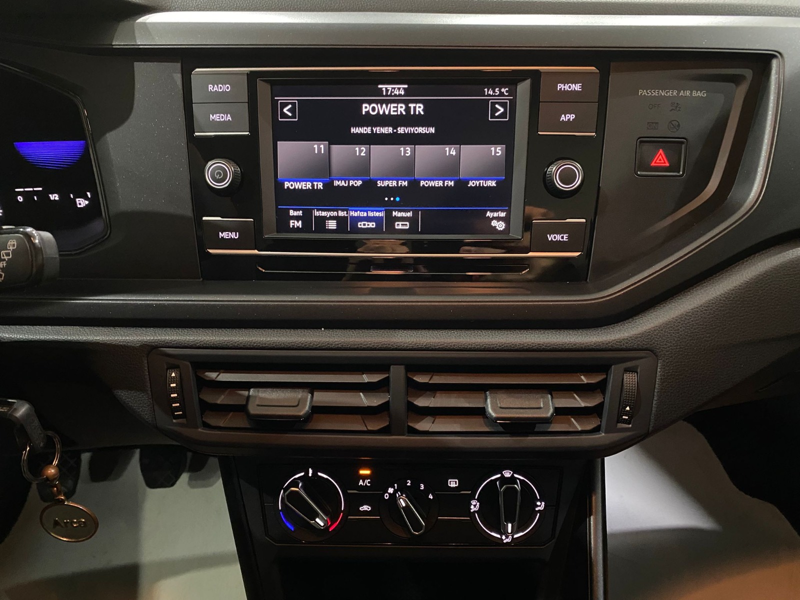 2022 Benzin Manuel Volkswagen Polo Beyaz Gürel Tasarım Aksesuar Otomotiv San. Tic. Ltd. Şti.