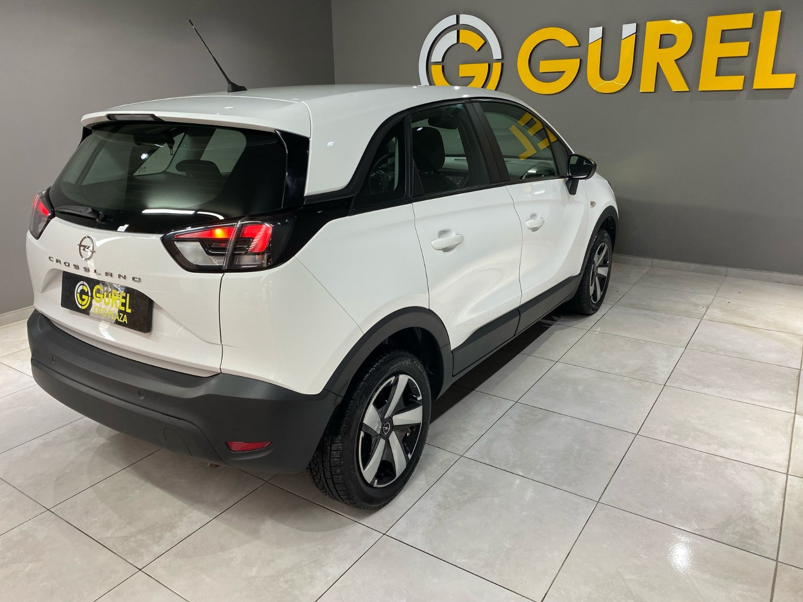 2022 Benzin Otomatik Opel Crossland Beyaz Gürel Tasarım Aksesuar Otomotiv San. Tic. Ltd. Şti.