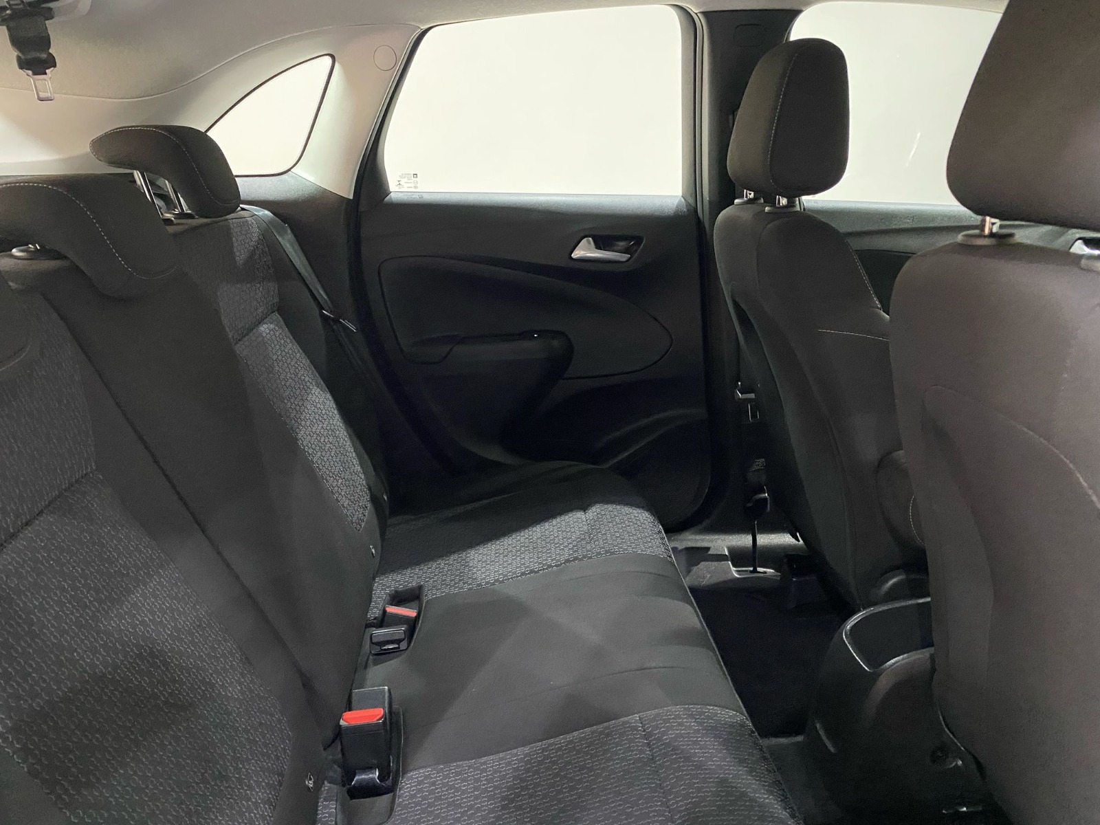 2022 Benzin Otomatik Opel Crossland Beyaz Gürel Tasarım Aksesuar Otomotiv San. Tic. Ltd. Şti.