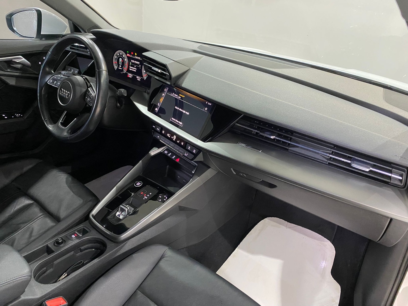 2022 Hybrid Otomatik Audi A3 Beyaz Gürel Tasarım Aksesuar Otomotiv San. Tic. Ltd. Şti.