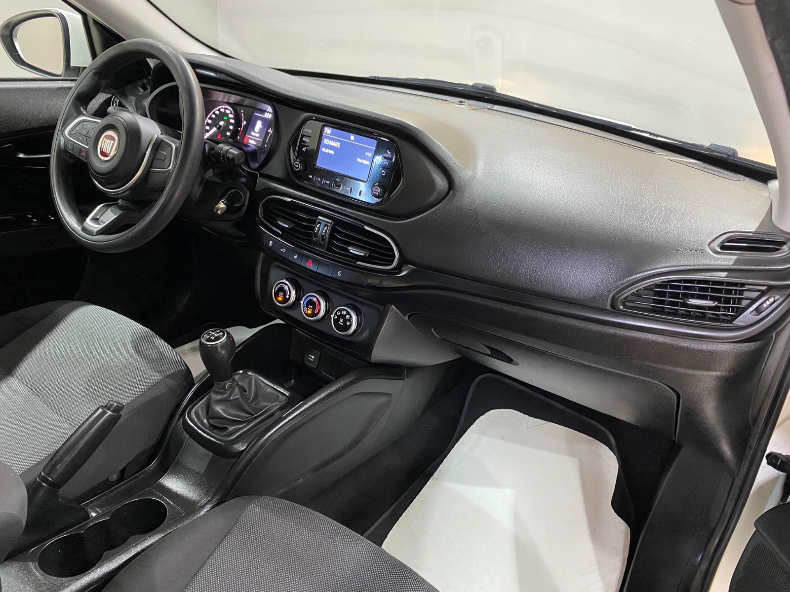 2023 Dizel Manuel Fiat Egea Beyaz Gürel Tasarım Aksesuar Otomotiv San. Tic. Ltd. Şti.
