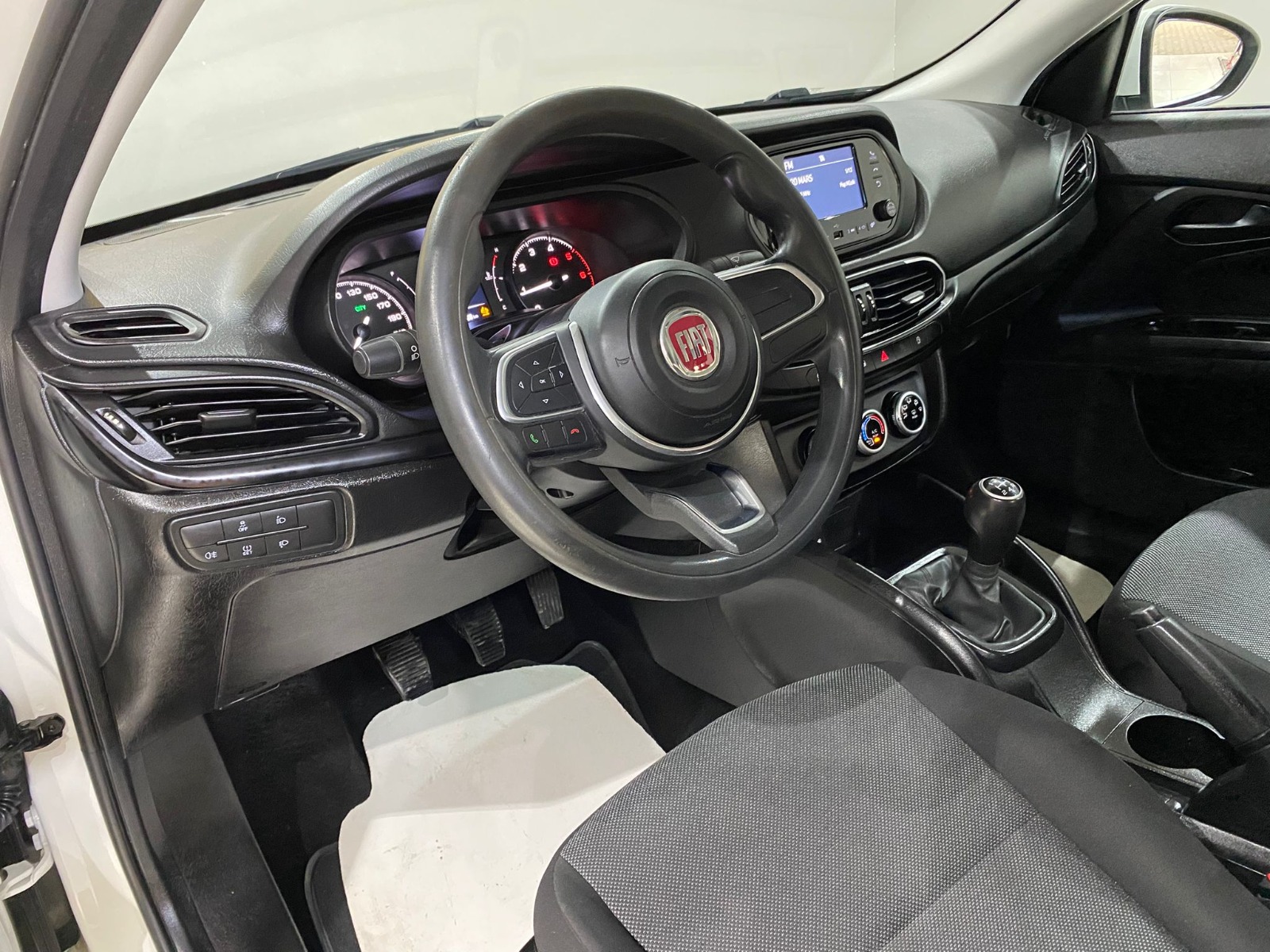 2023 Dizel Manuel Fiat Egea Beyaz Gürel Tasarım Aksesuar Otomotiv San. Tic. Ltd. Şti.