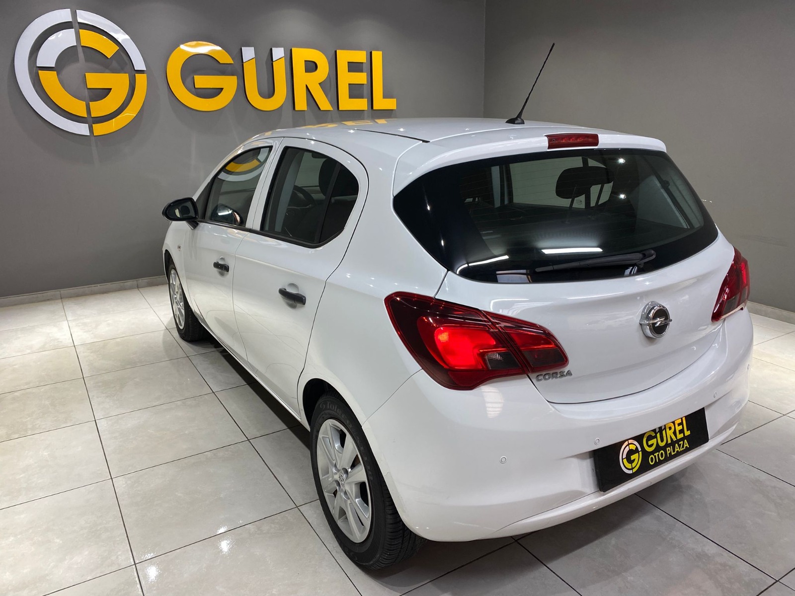 TaksitliOto.Net | 2.El Opel Corsa Hatchback 1.2 Essentia | Manuel & Benzin | Beyaz | İzmir.2el 2016 Benzin Manuel Opel Corsa Beyaz Gürel Tasarım Aksesuar Otomotiv San. Tic. Ltd. Şti.