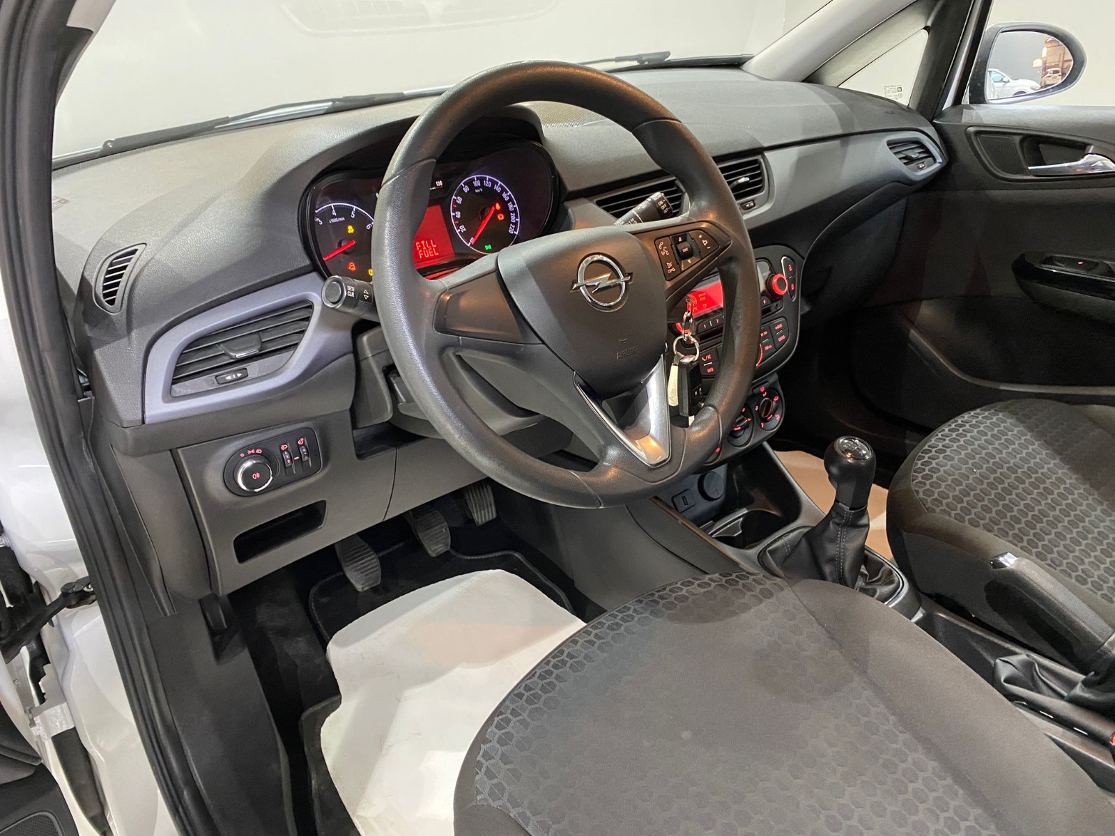 TaksitliOto.Net | 2.El Opel Corsa Hatchback 1.2 Essentia | Manuel & Benzin | Beyaz | İzmir.2el 2016 Benzin Manuel Opel Corsa Beyaz Gürel Tasarım Aksesuar Otomotiv San. Tic. Ltd. Şti.