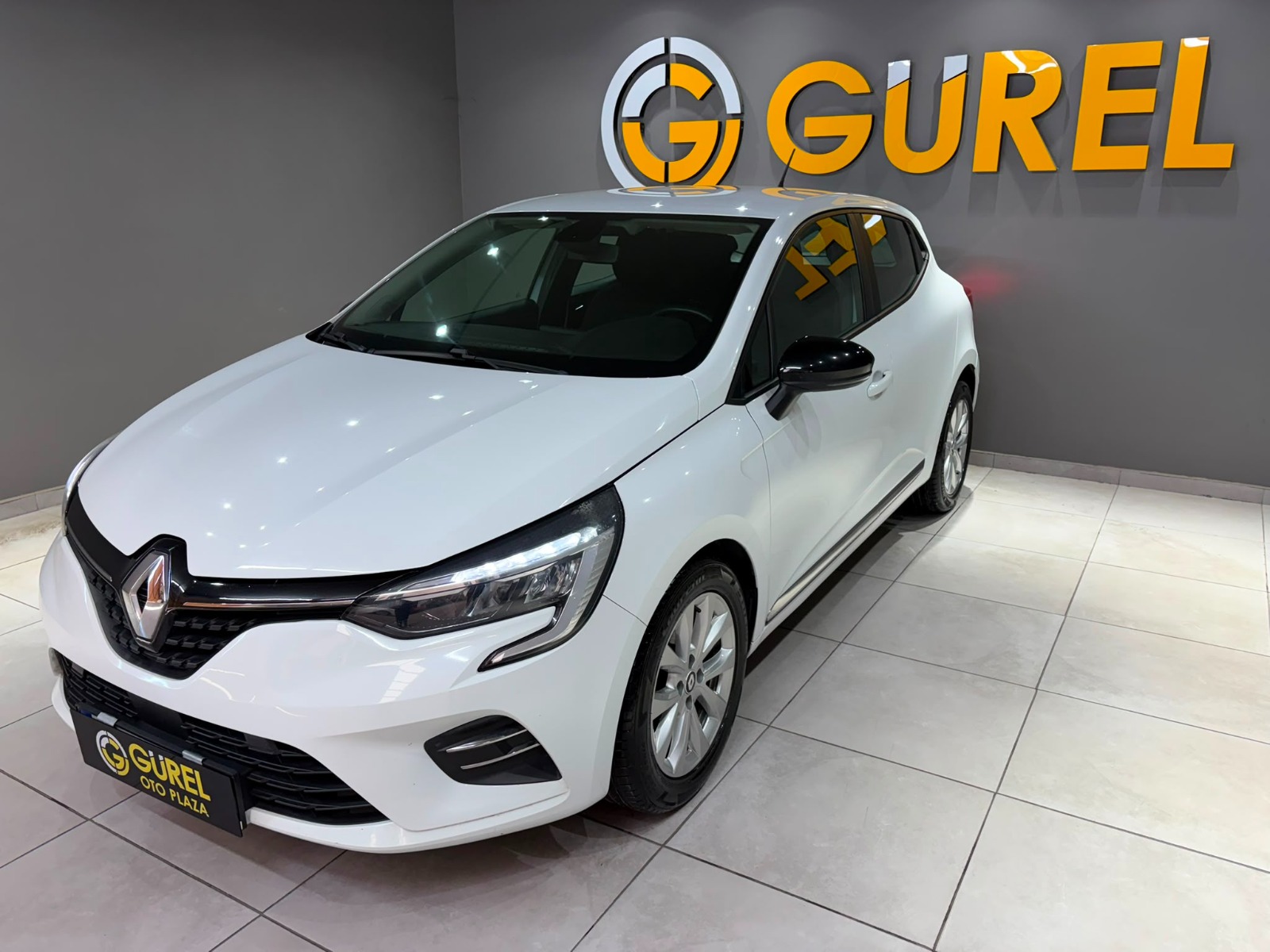 2023 Benzin Otomatik Renault Clio Beyaz Gürel Tasarım Aksesuar Otomotiv San. Tic. Ltd. Şti.