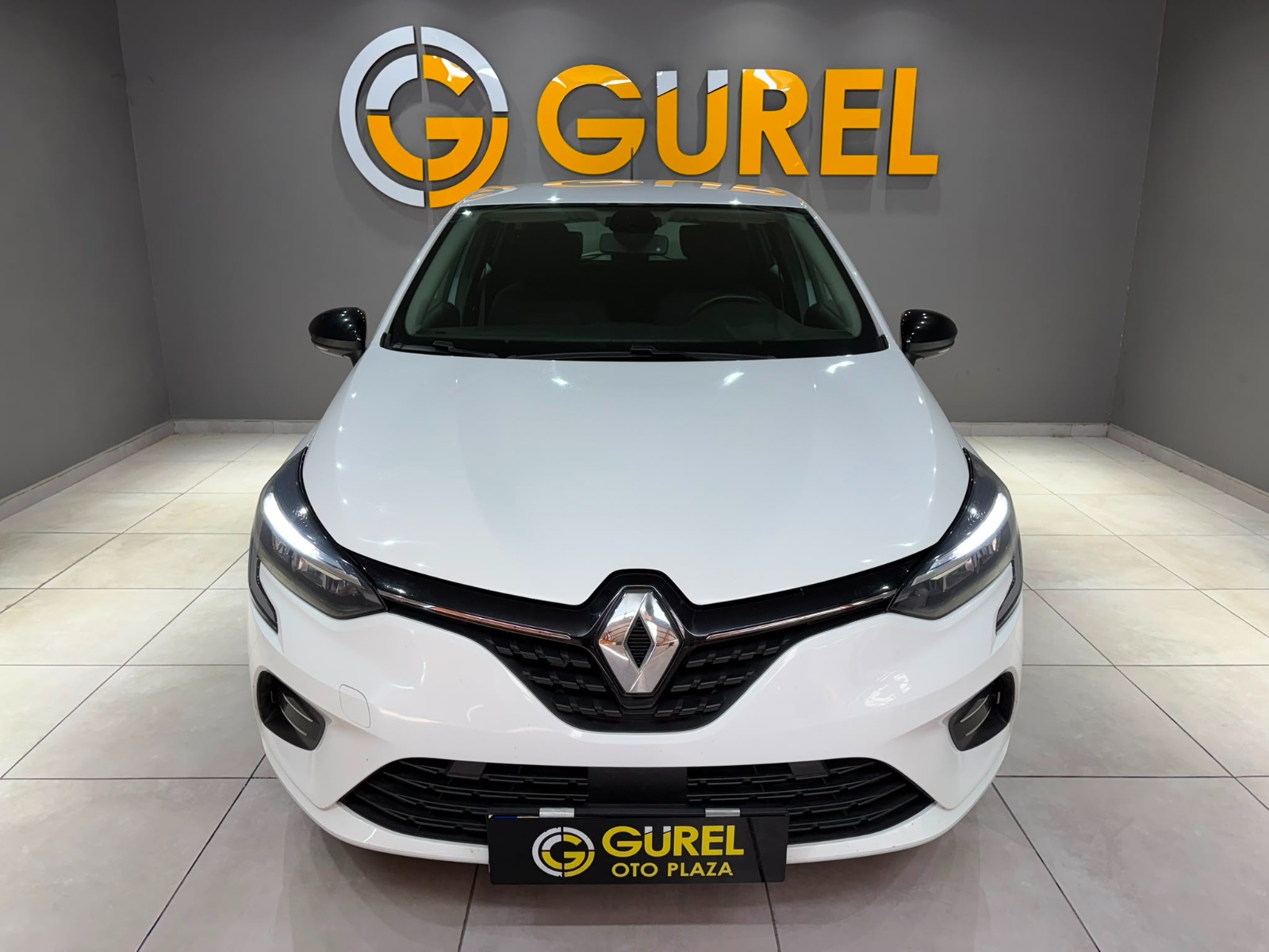 2023 Benzin Otomatik Renault Clio Beyaz Gürel Tasarım Aksesuar Otomotiv San. Tic. Ltd. Şti.