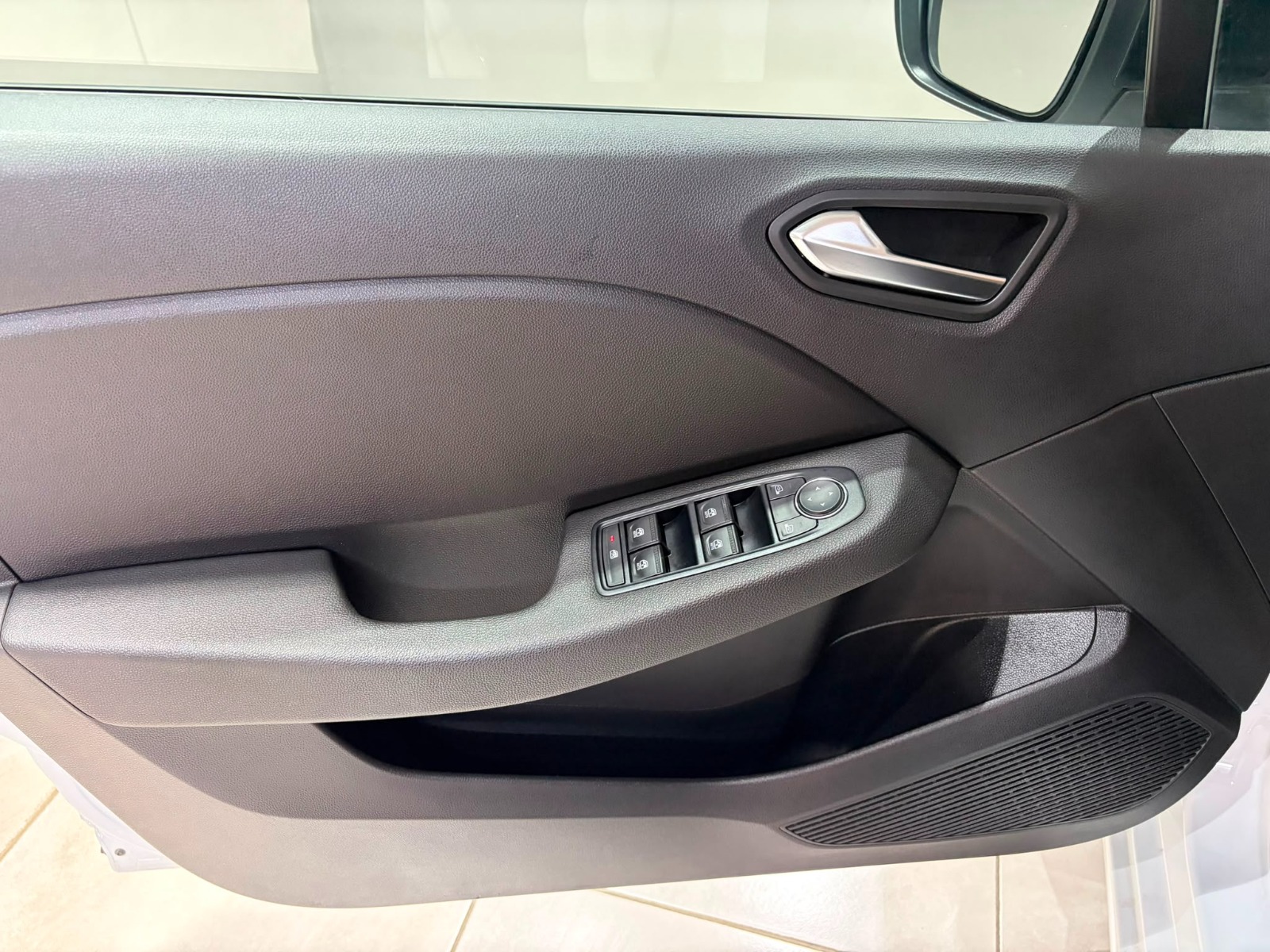 2023 Benzin Otomatik Renault Clio Beyaz Gürel Tasarım Aksesuar Otomotiv San. Tic. Ltd. Şti.