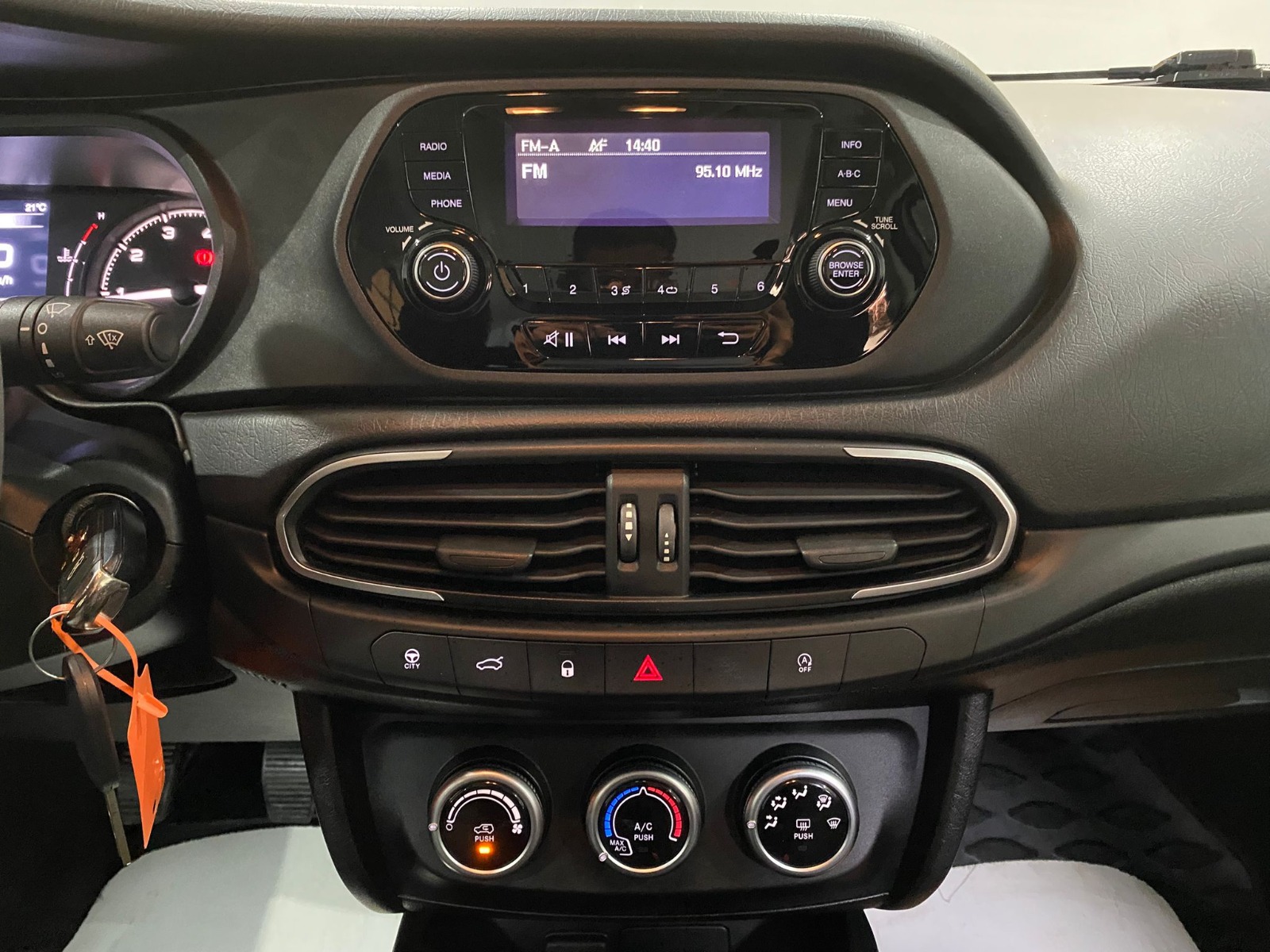 2021 Dizel Manuel Fiat Egea Beyaz Gürel Tasarım Aksesuar Otomotiv San. Tic. Ltd. Şti.