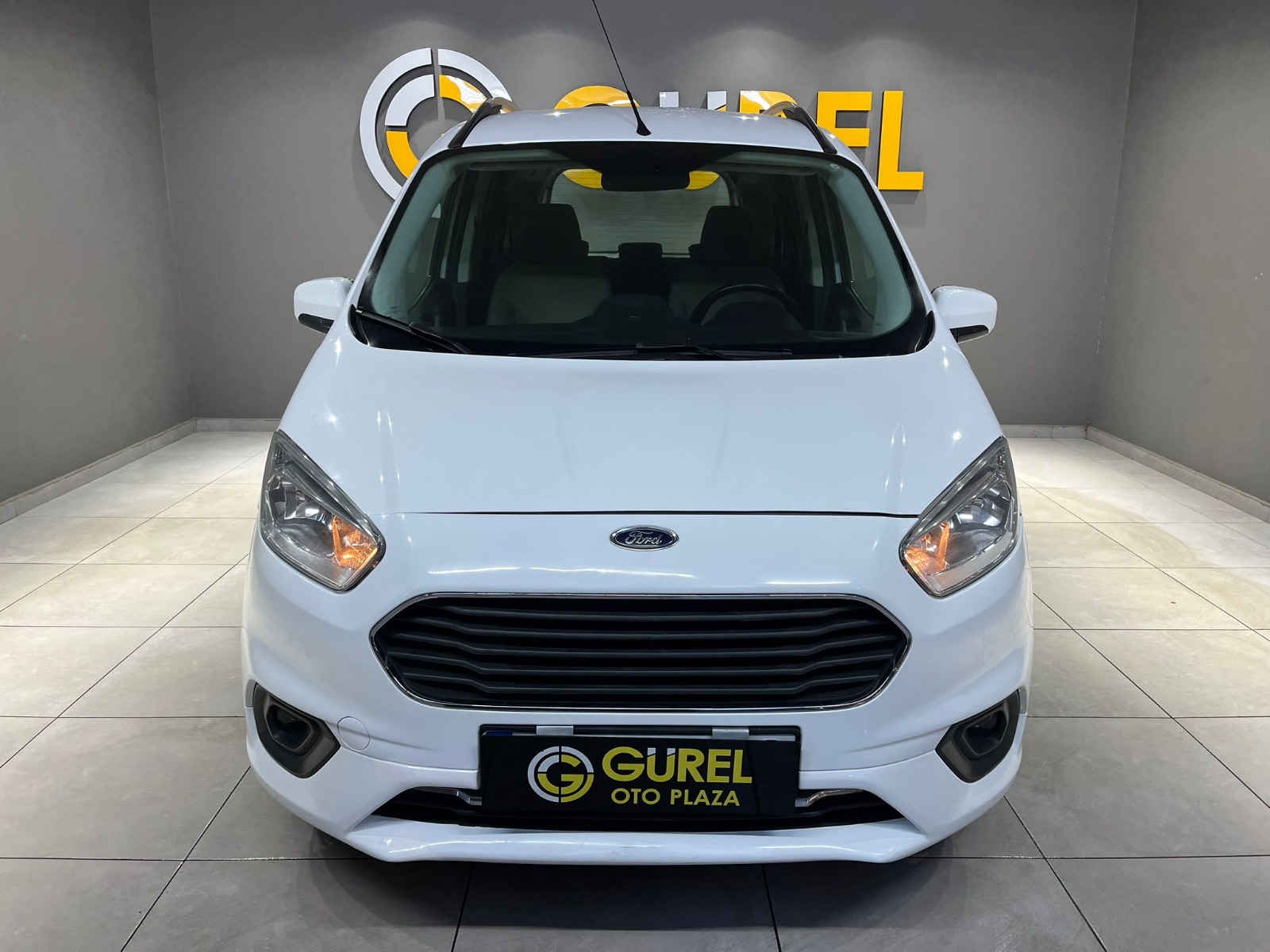 2021 Dizel Manuel Ford Tourneo Courier Journey Beyaz Gürel Tasarım Aksesuar Otomotiv San. Tic. Ltd. Şti.