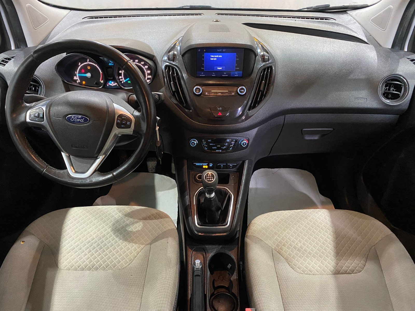 2021 Dizel Manuel Ford Tourneo Courier Gümüş Gri Gürel Tasarım Aksesuar Otomotiv San. Tic. Ltd. Şti.