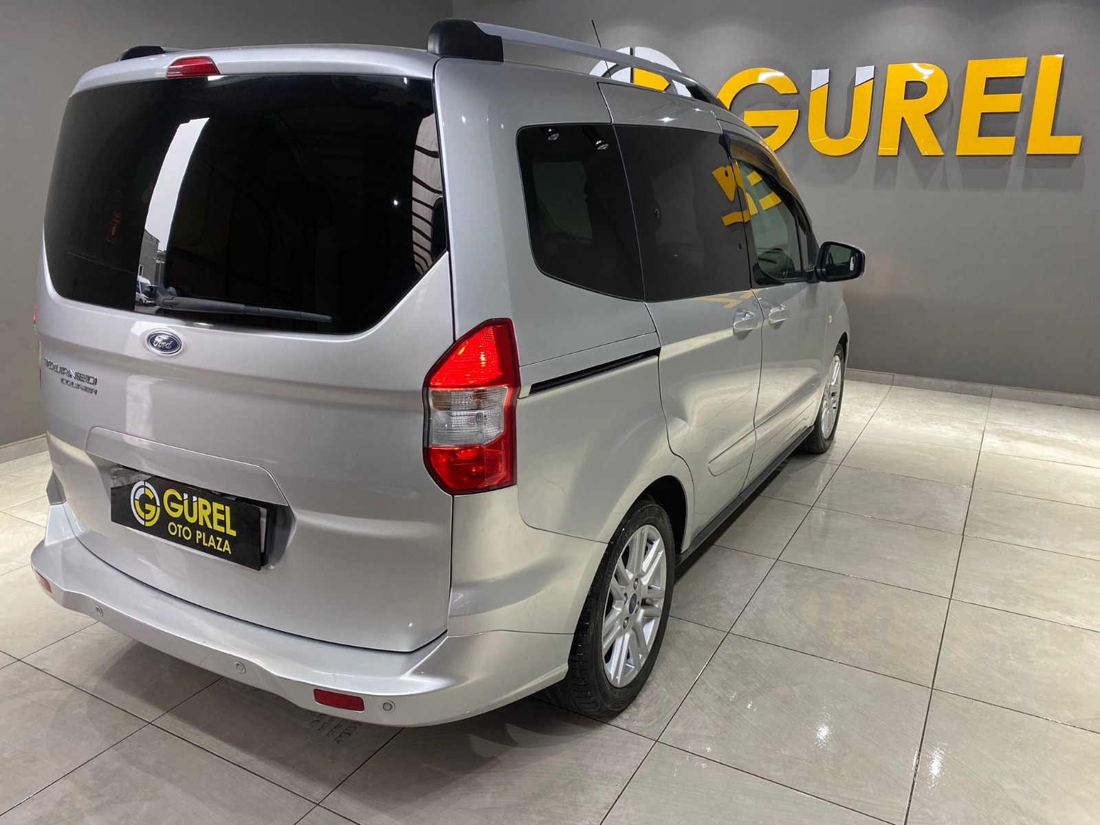 2021 Dizel Manuel Ford Tourneo Courier Gümüş Gri Gürel Tasarım Aksesuar Otomotiv San. Tic. Ltd. Şti.