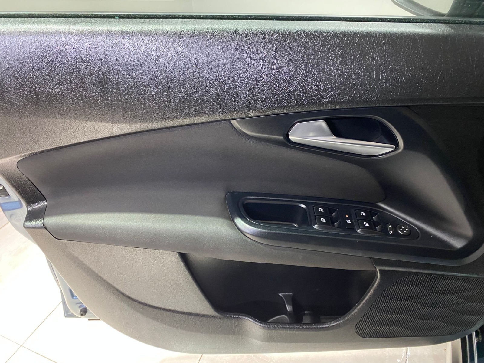 2023 Dizel Otomatik Fiat Egea Cross Mavi Gürel Tasarım Aksesuar Otomotiv San. Tic. Ltd. Şti.