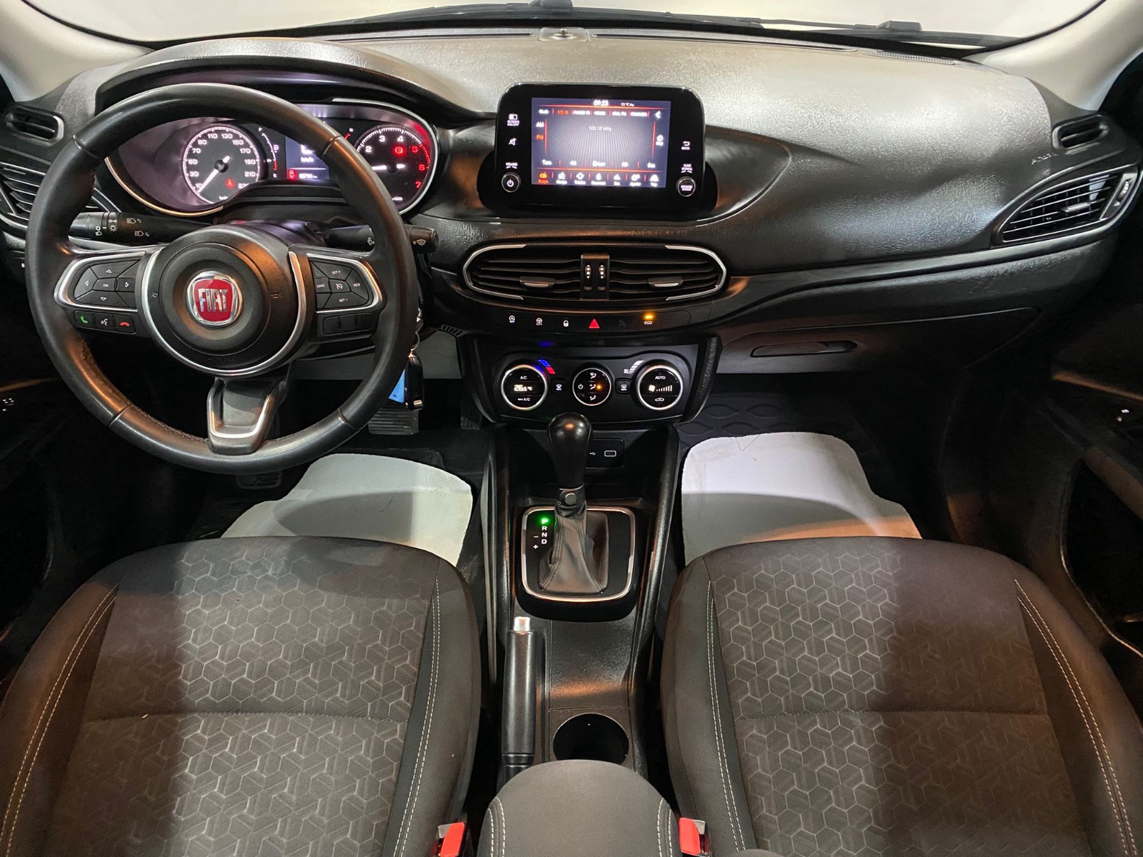 2023 Dizel Otomatik Fiat Egea Cross Mavi Gürel Tasarım Aksesuar Otomotiv San. Tic. Ltd. Şti.