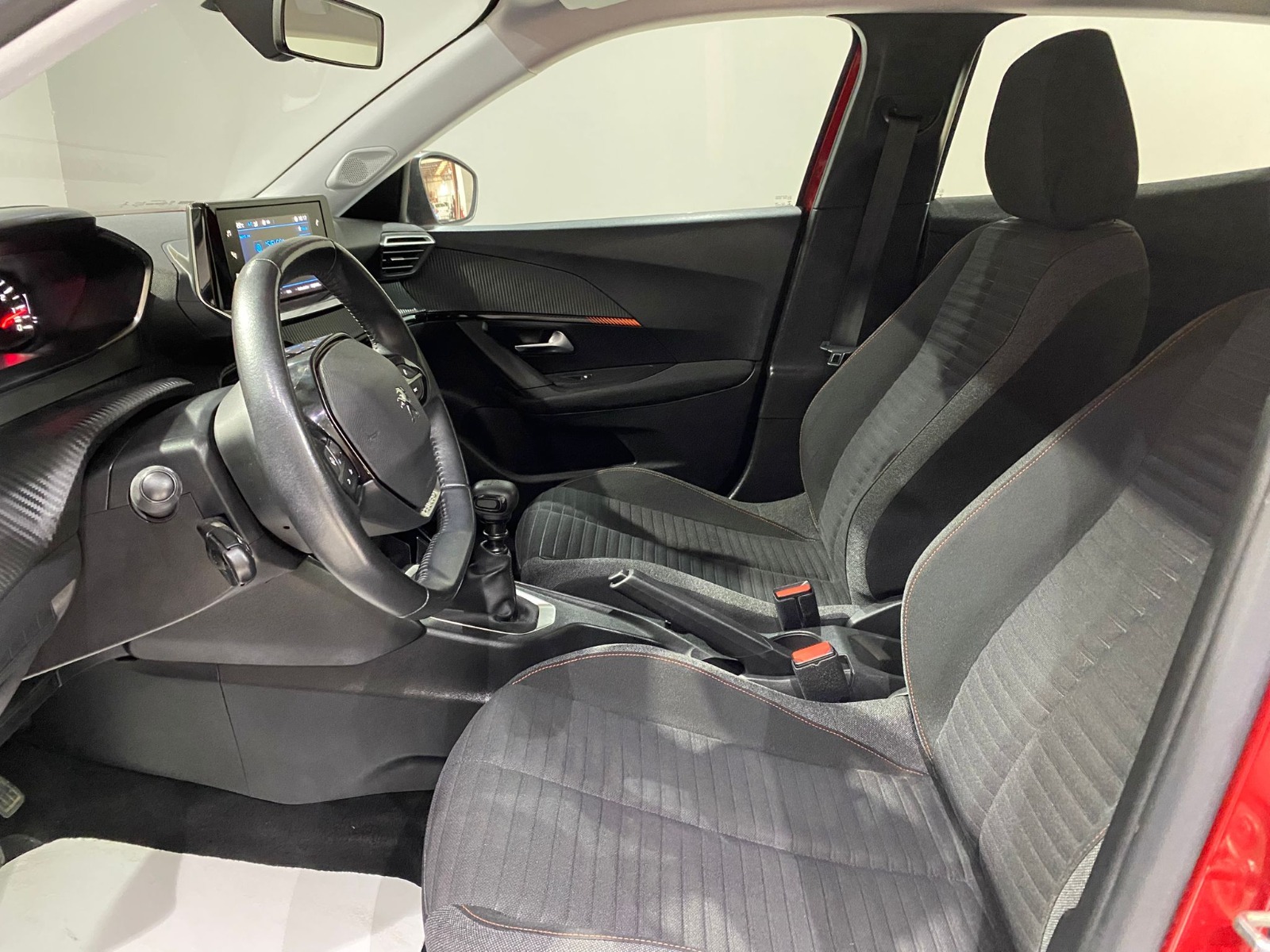 2020 Benzin Manuel Peugeot 2008 Kırmızı Gürel Tasarım Aksesuar Otomotiv San. Tic. Ltd. Şti.