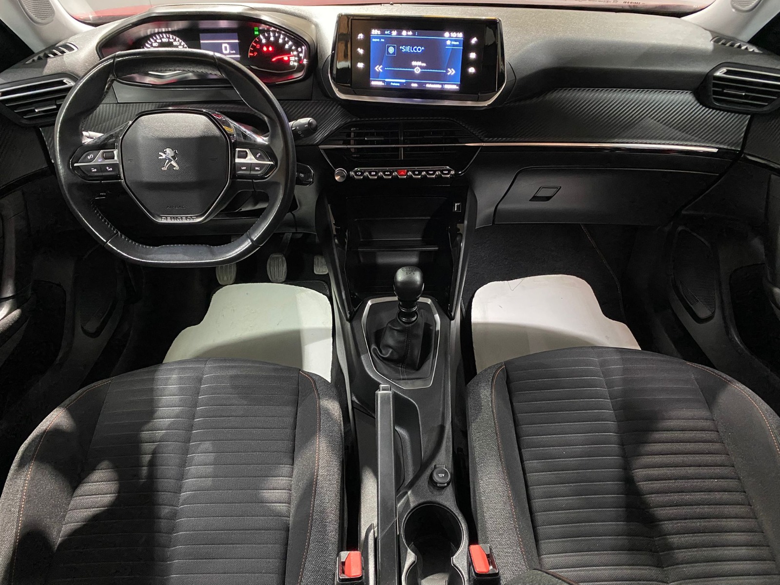 2020 Benzin Manuel Peugeot 2008 Kırmızı Gürel Tasarım Aksesuar Otomotiv San. Tic. Ltd. Şti.