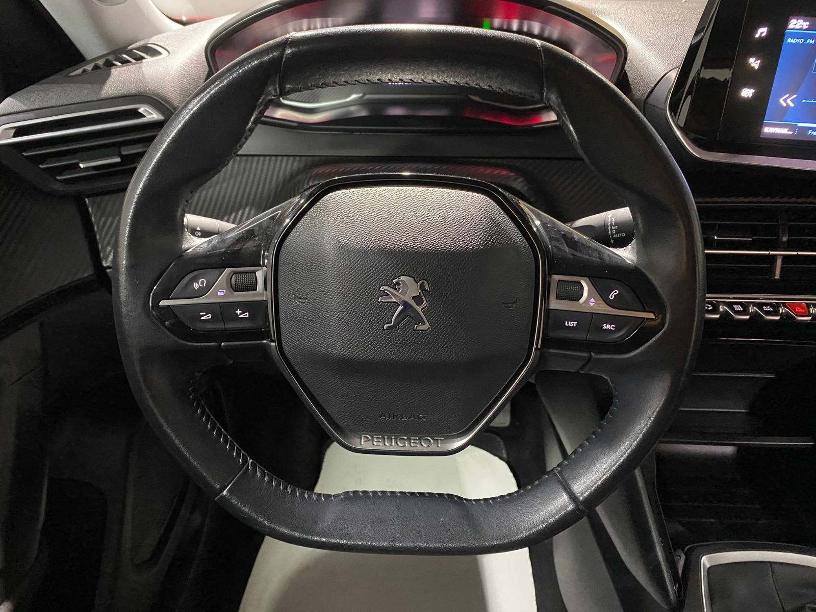 2020 Benzin Manuel Peugeot 2008 Kırmızı Gürel Tasarım Aksesuar Otomotiv San. Tic. Ltd. Şti.