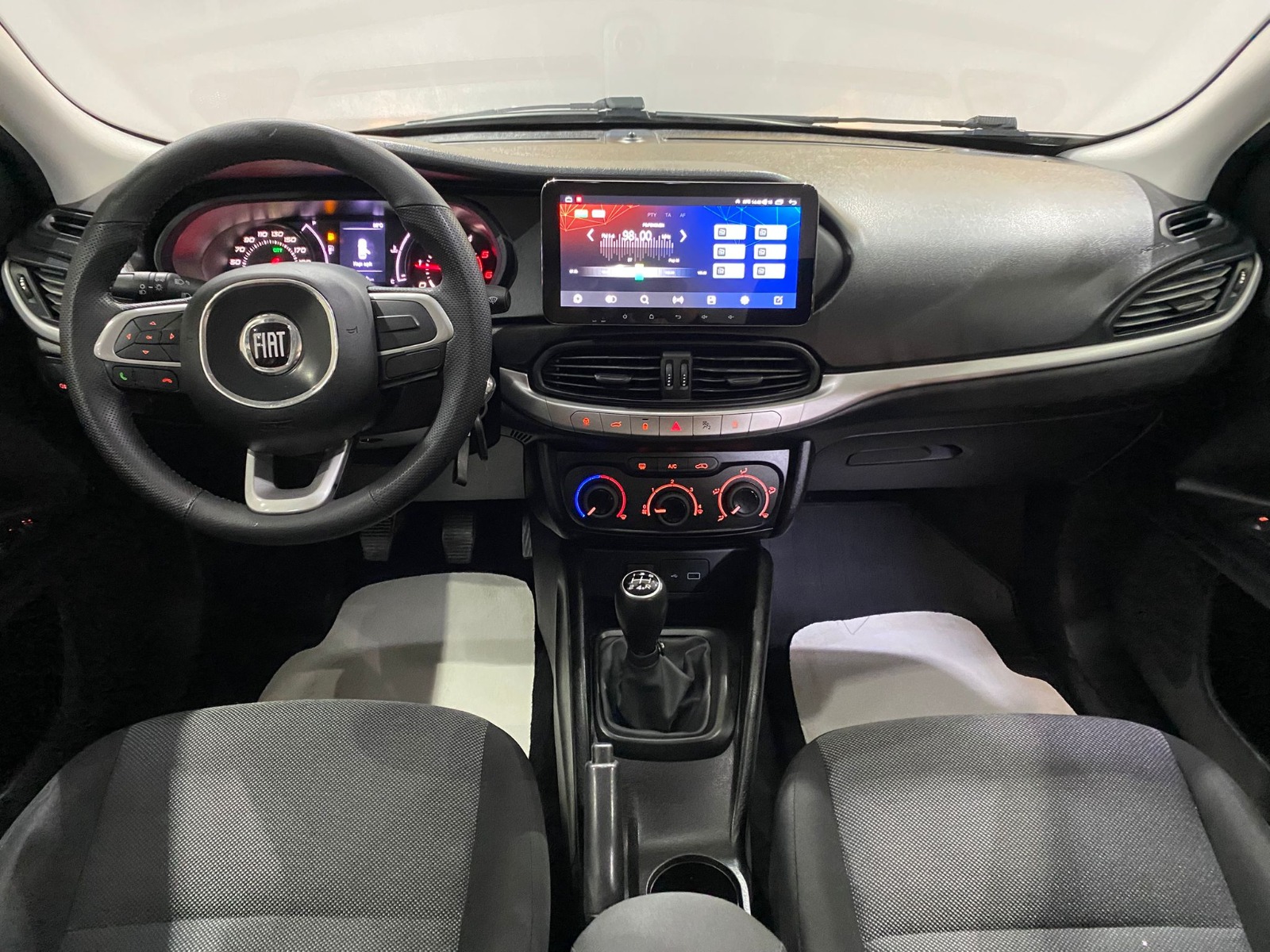 2019 Dizel Manuel Fiat Egea Beyaz Gürel Tasarım Aksesuar Otomotiv San. Tic. Ltd. Şti.