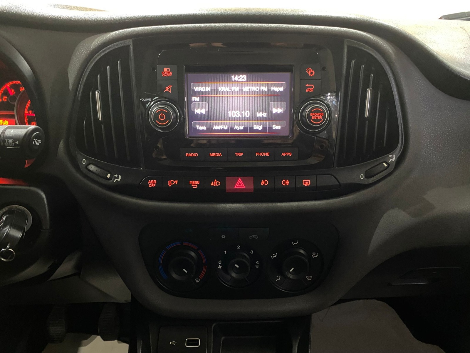 2022 Dizel Manuel Fiat Doblo Beyaz Gürel Tasarım Aksesuar Otomotiv San. Tic. Ltd. Şti.